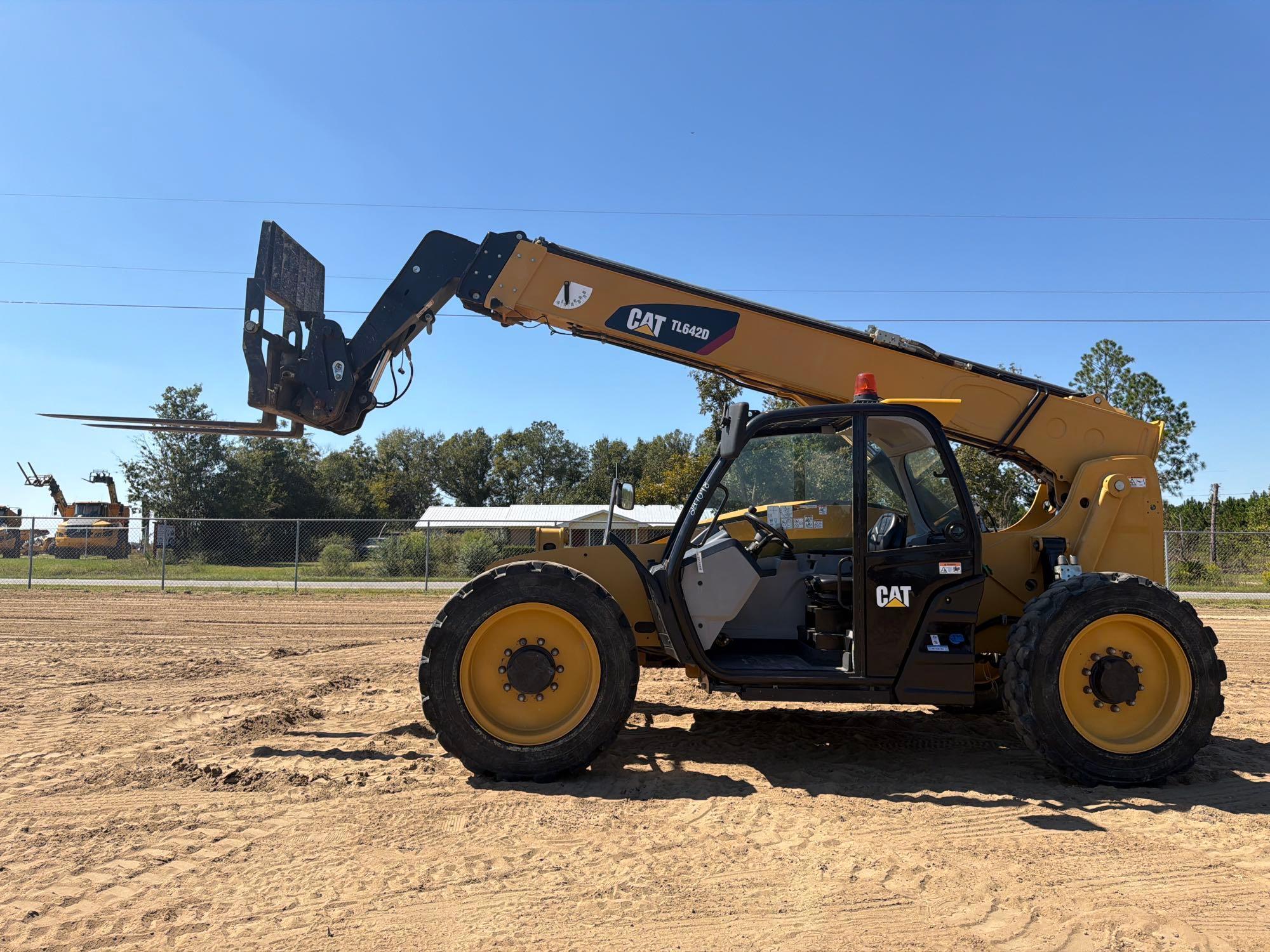2018 Caterpillar TL642