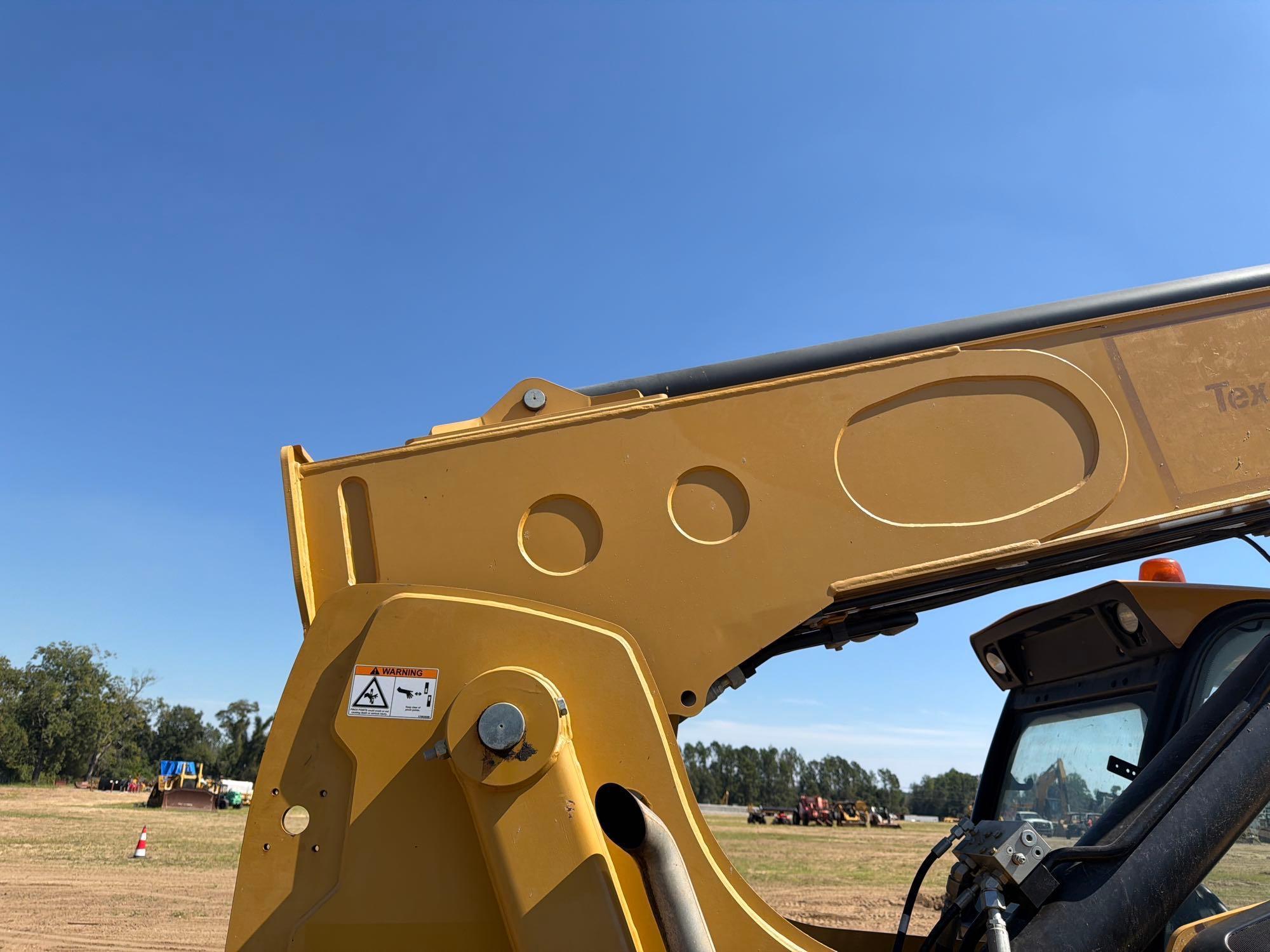 2018 Caterpillar TL642