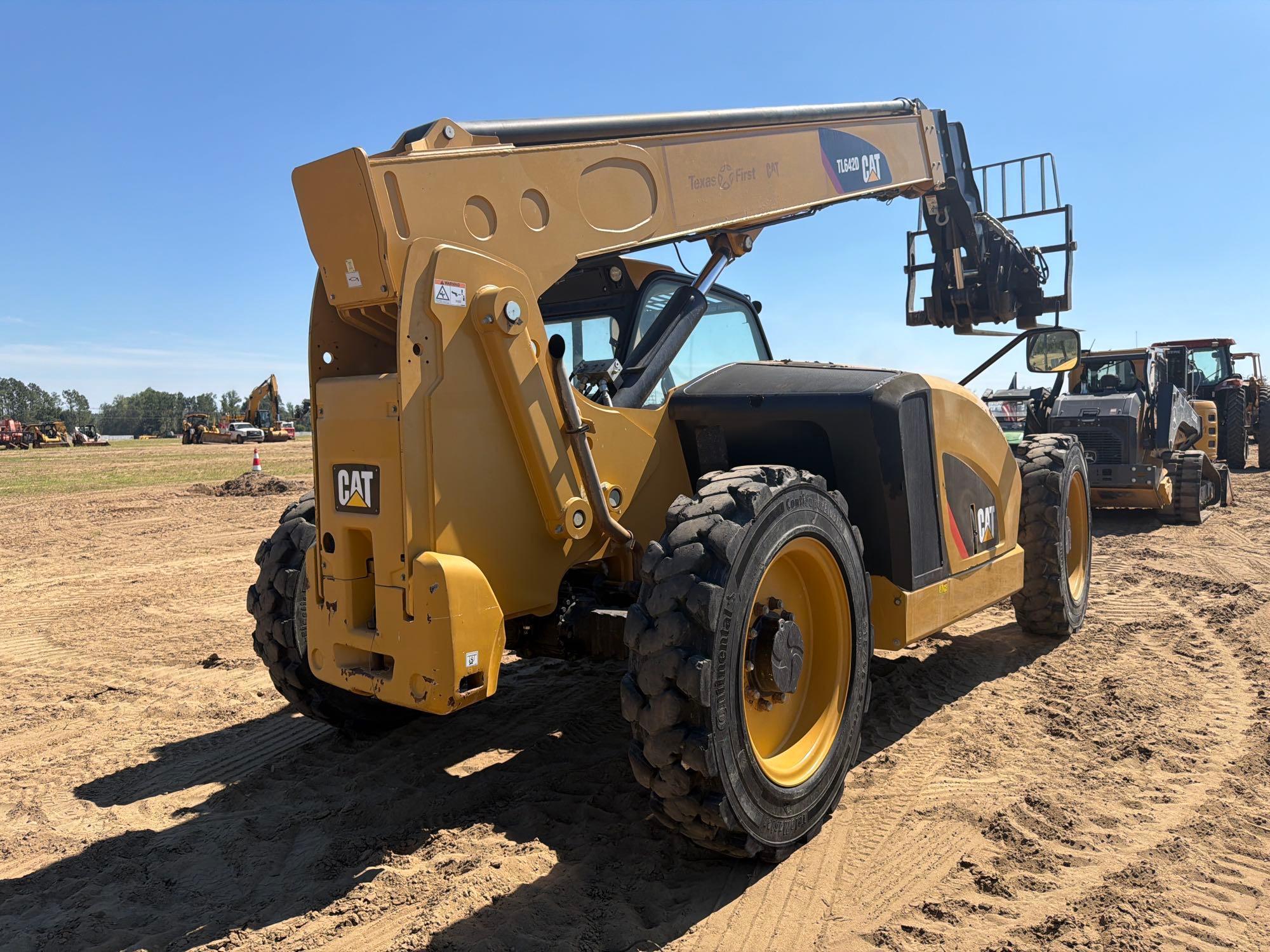 2018 Caterpillar TL642