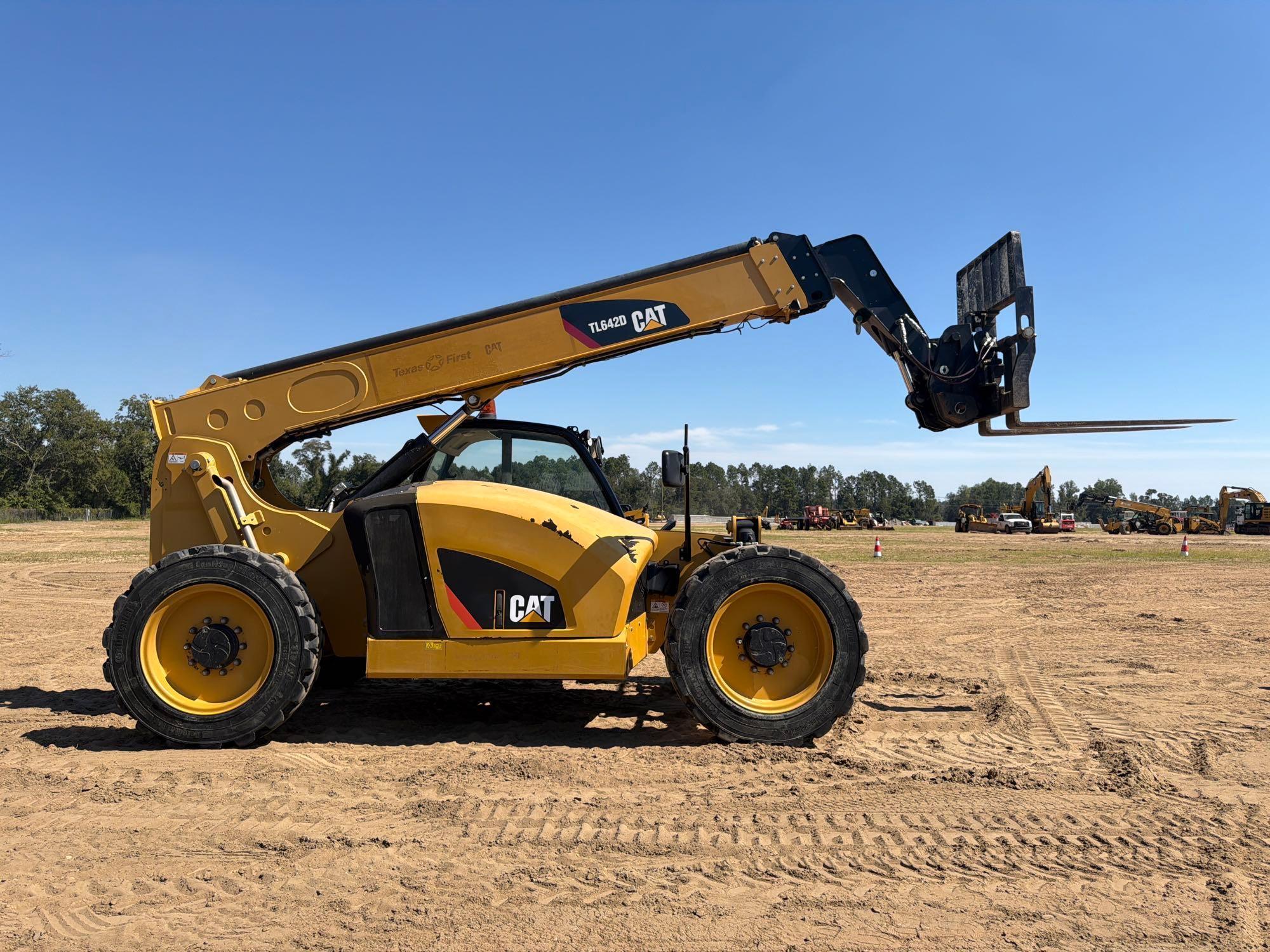 2018 Caterpillar TL642