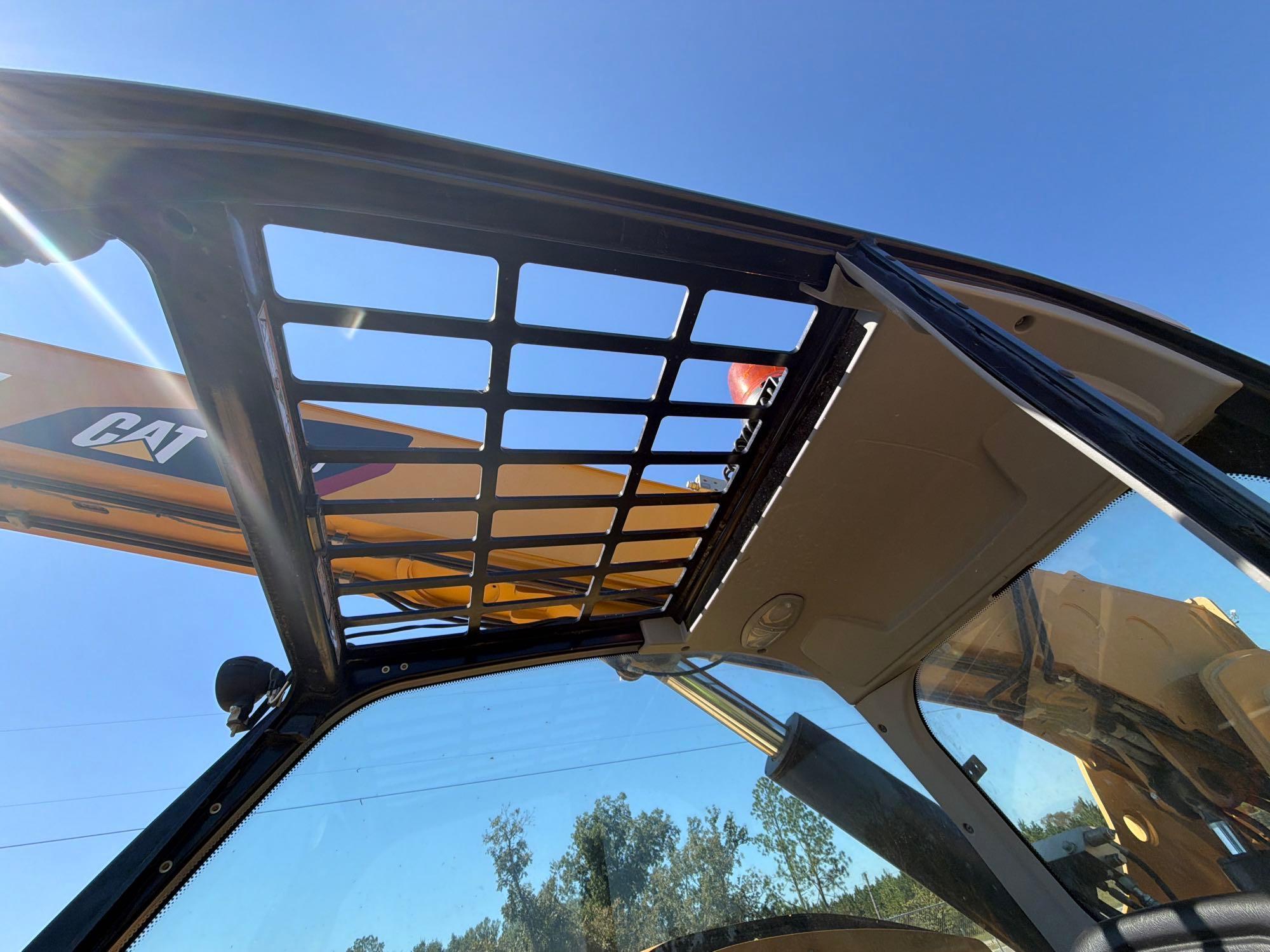 2018 Caterpillar TL642