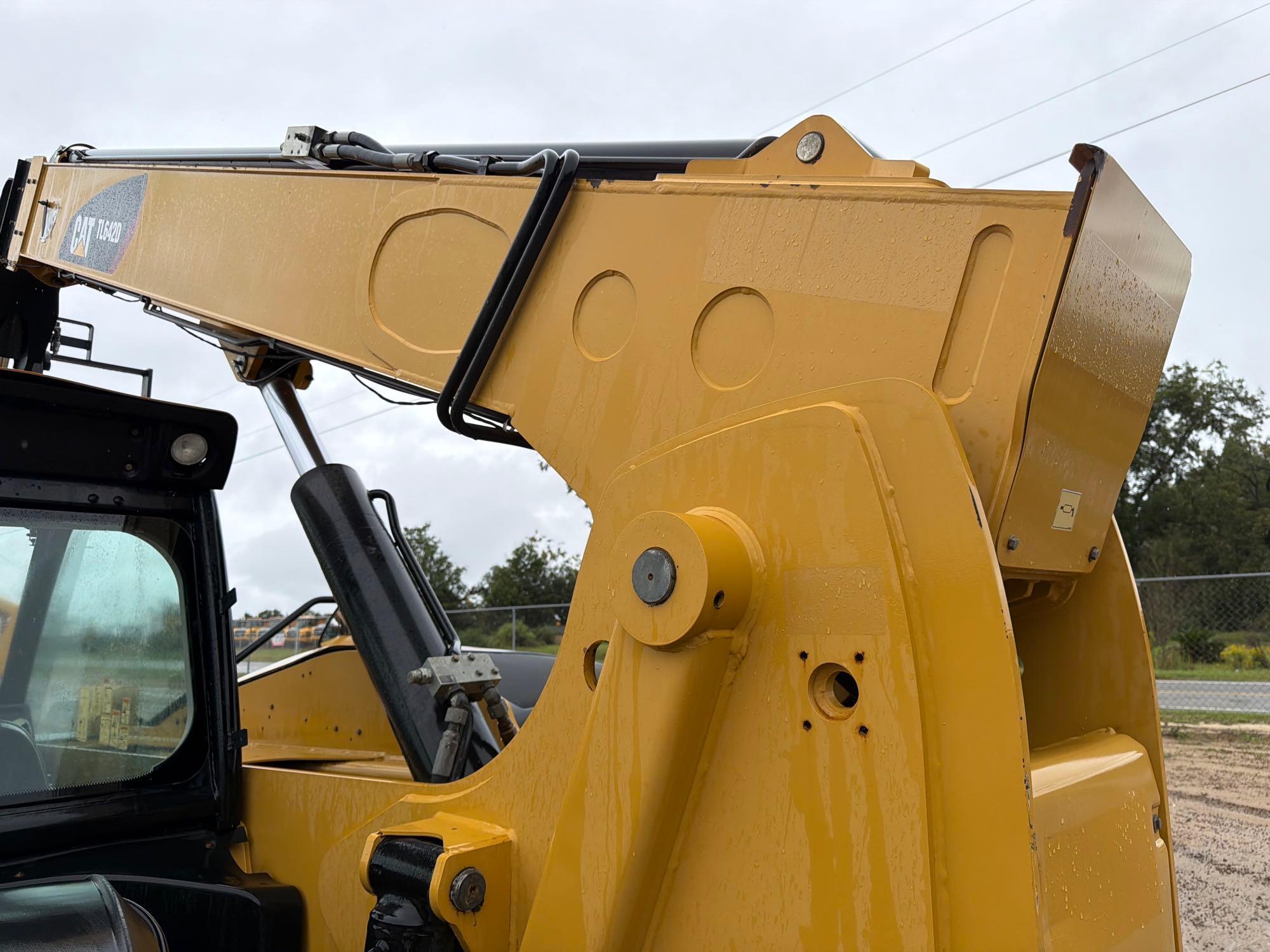 2016 Caterpillar TL642