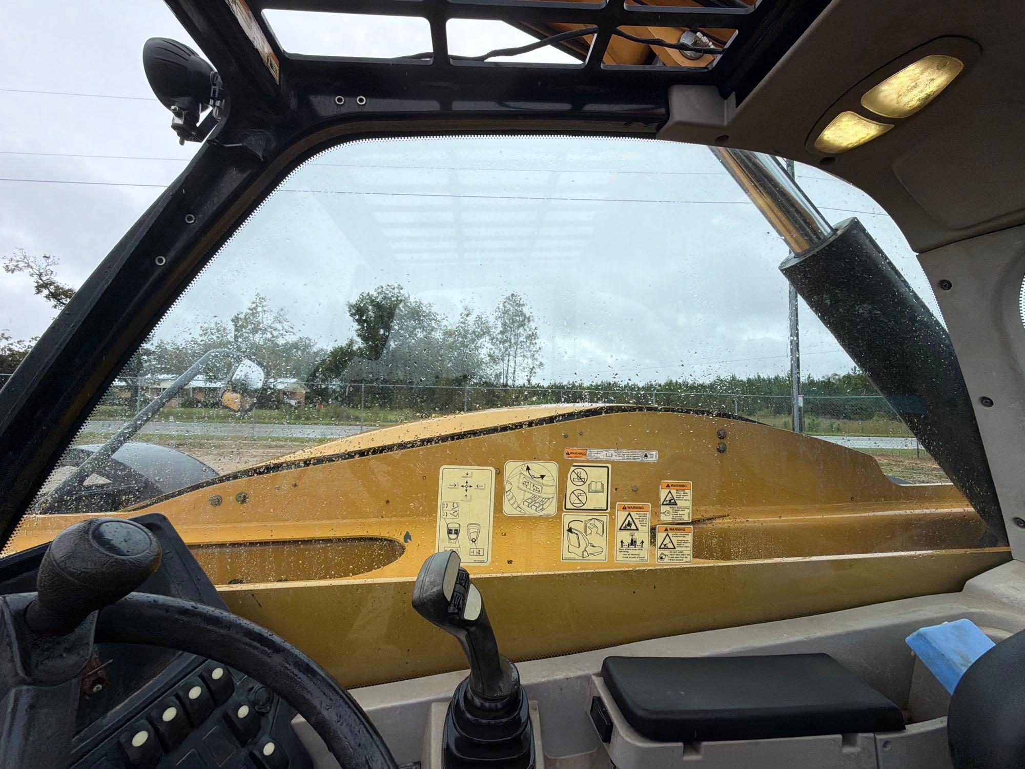 2016 Caterpillar TL642