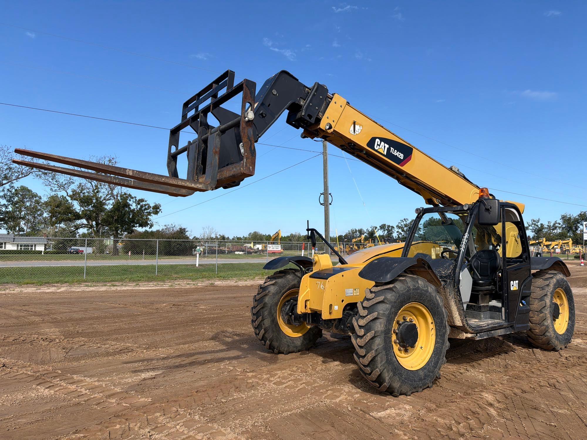 2016 Caterpillar TL642