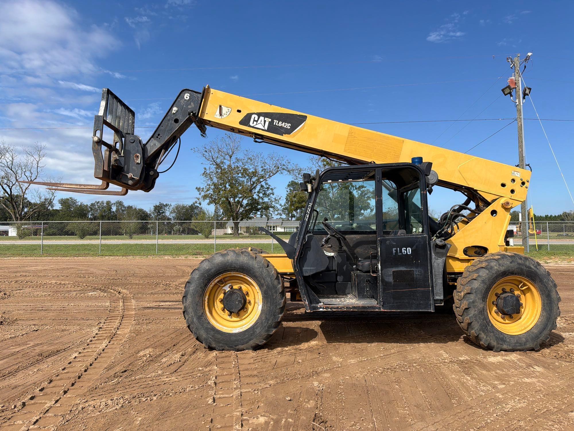 2013 Caterpillar TL642C