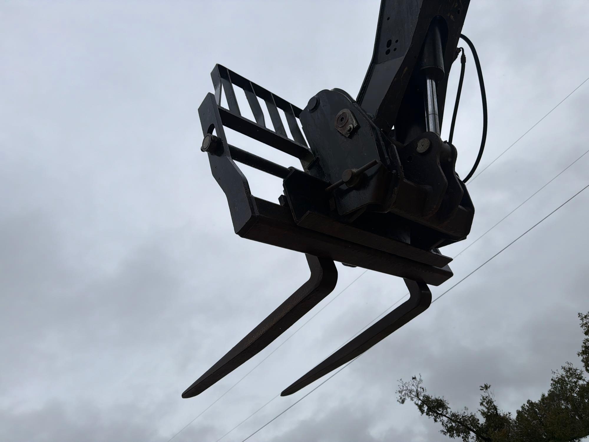 2013 Caterpillar TL642C