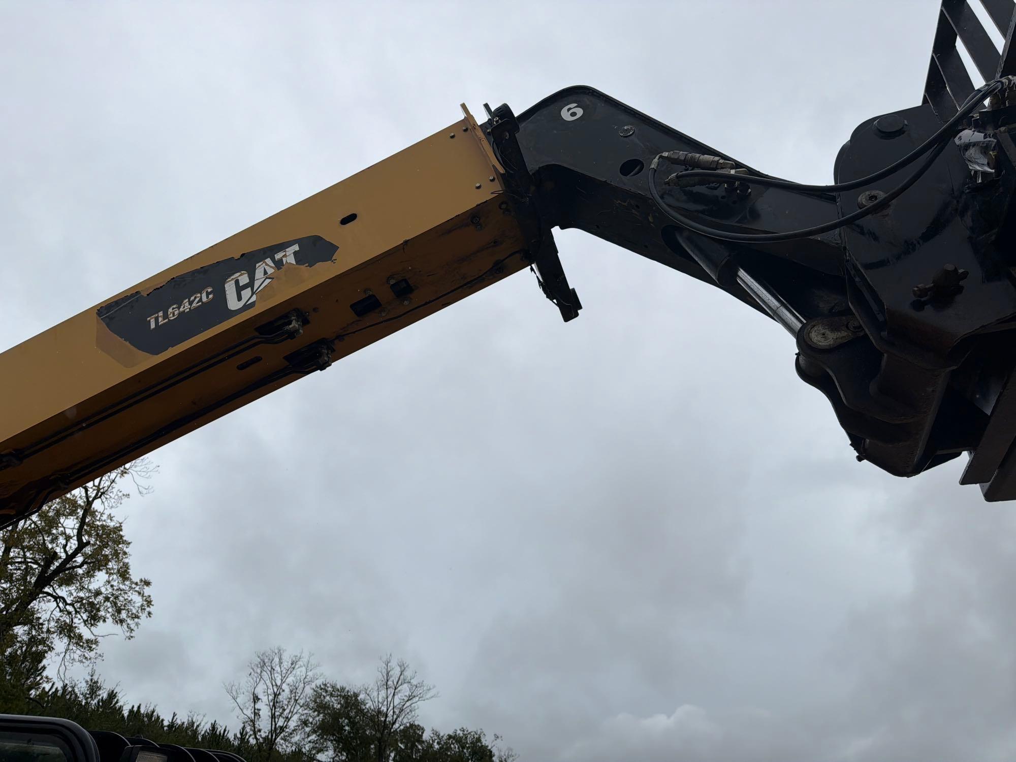 2013 Caterpillar TL642C