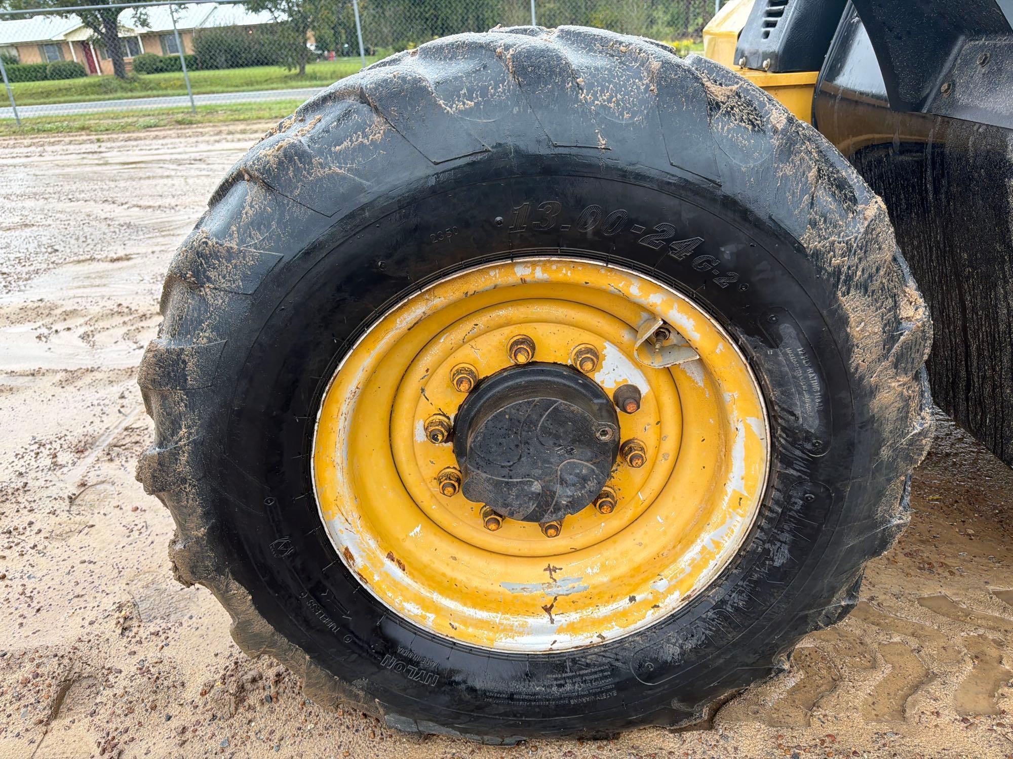 2013 Caterpillar TL642C