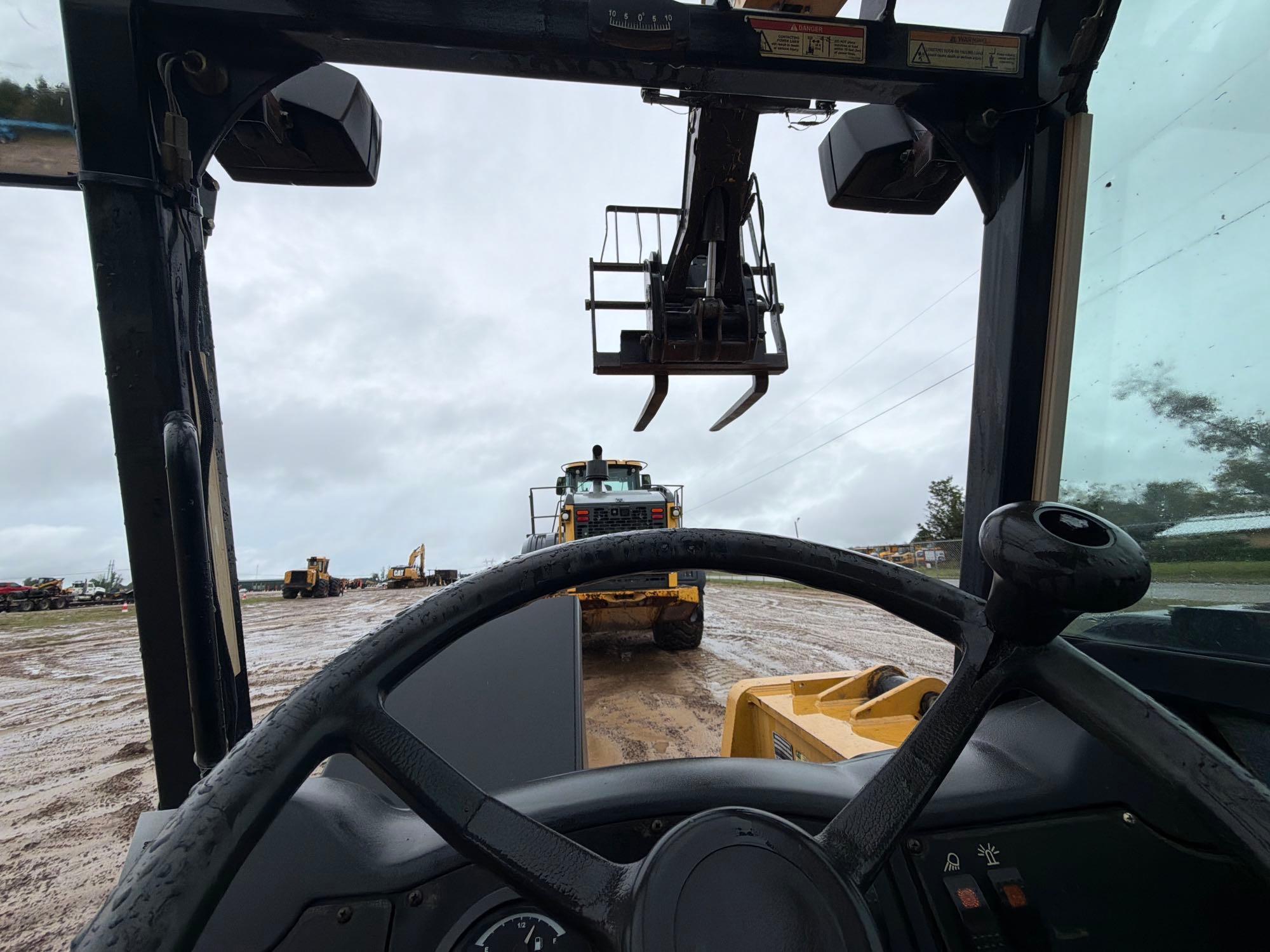 2013 Caterpillar TL642C
