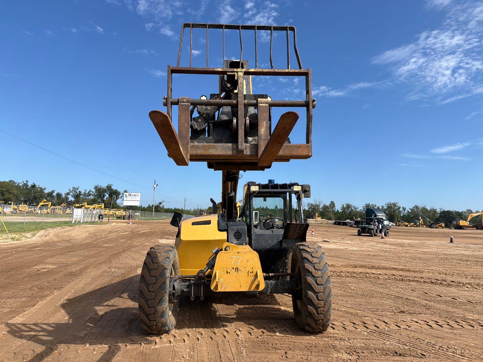 2013 Caterpillar TL642C