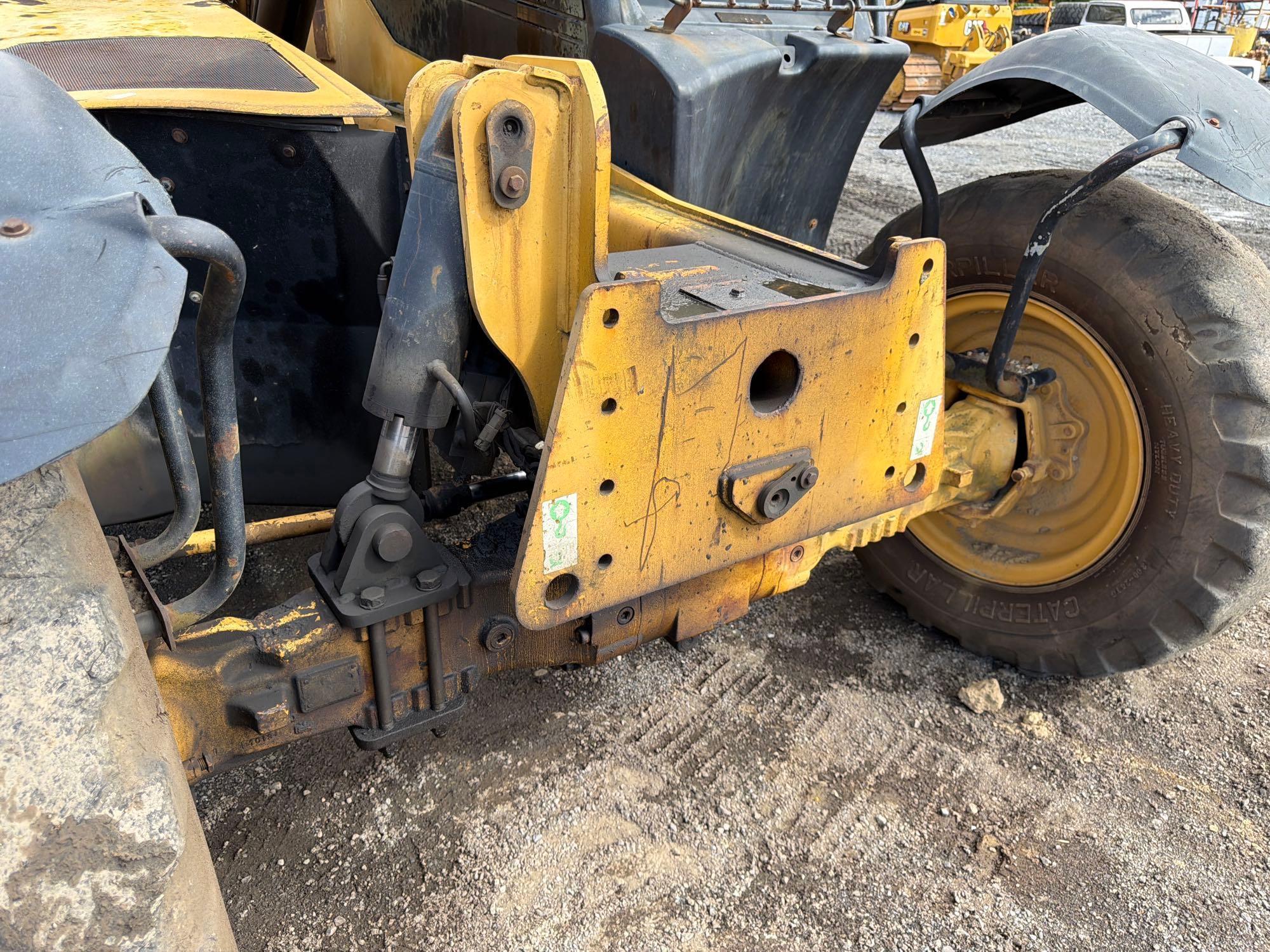 2004 Caterpillar TH360B