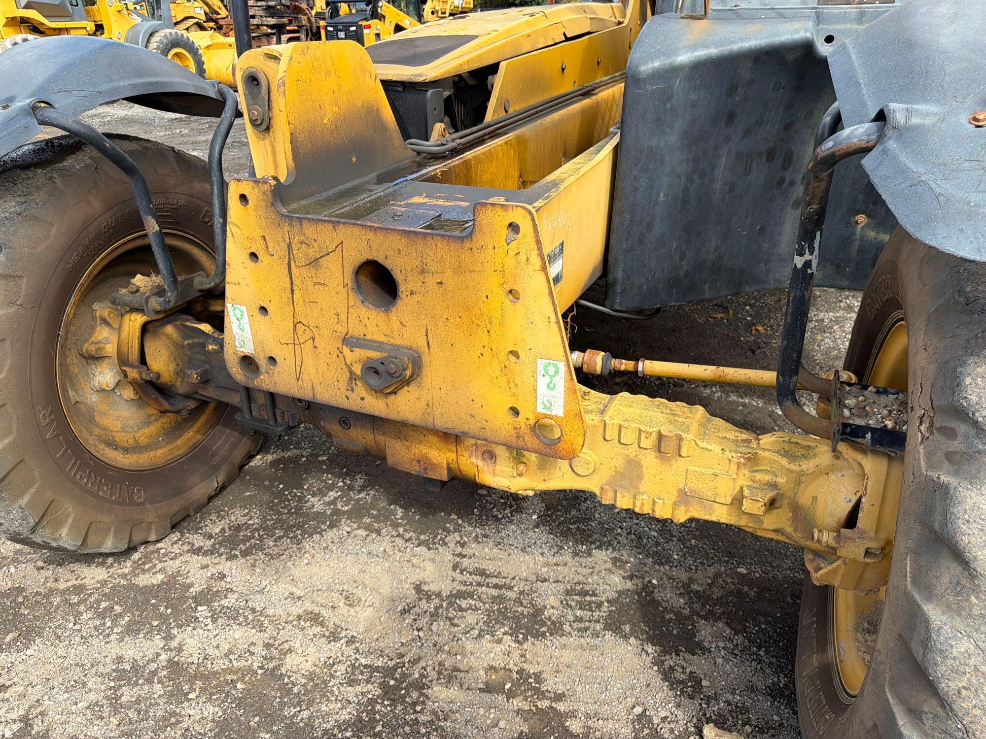 2004 Caterpillar TH360B