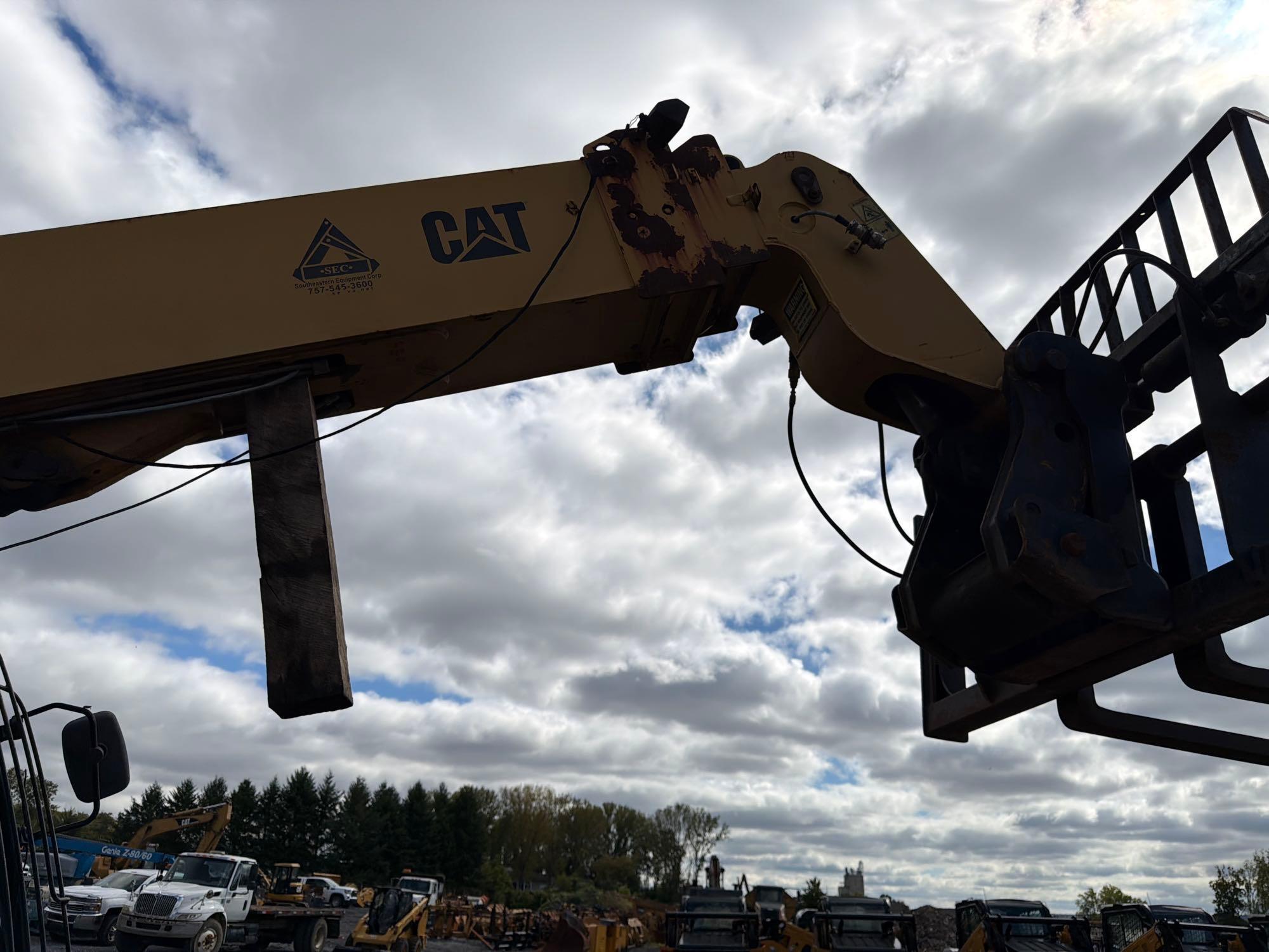 2004 Caterpillar TH360B