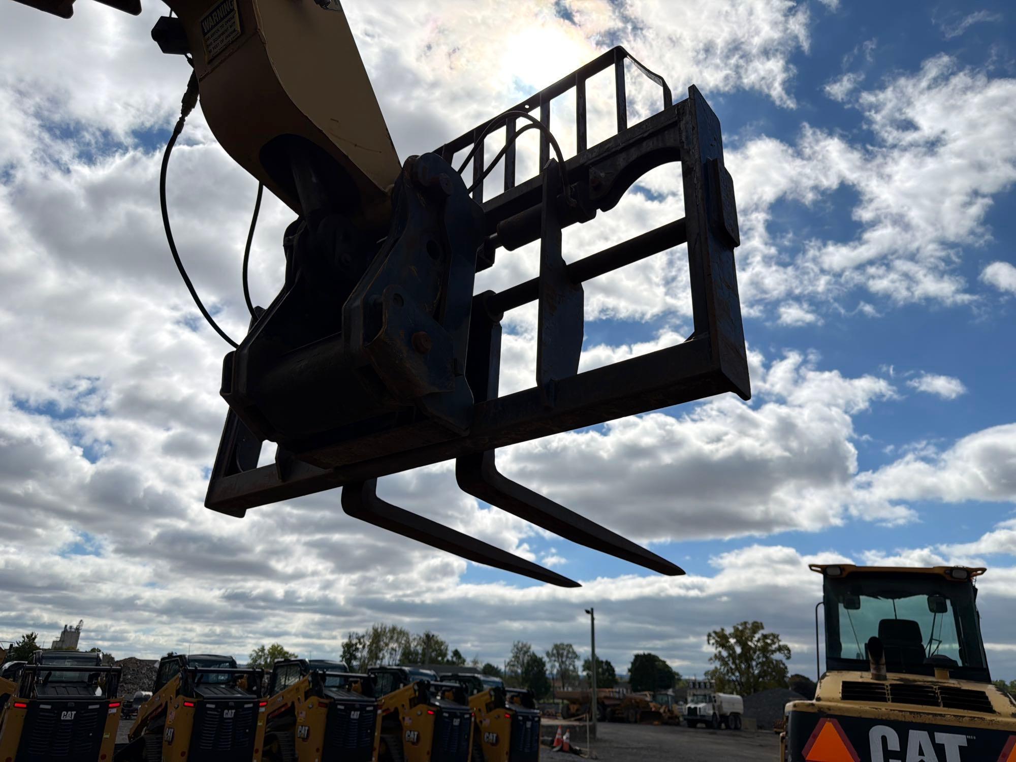 2004 Caterpillar TH360B