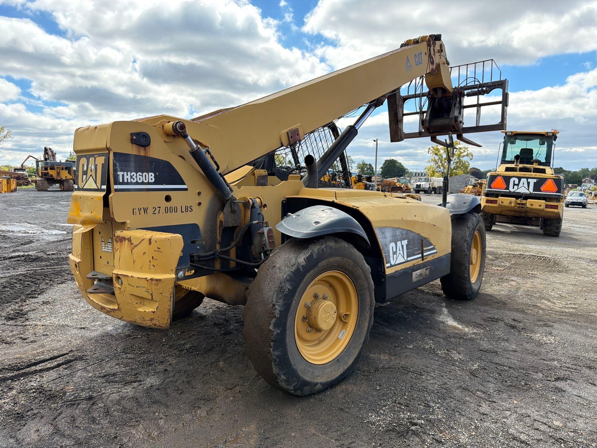 2004 Caterpillar TH360B