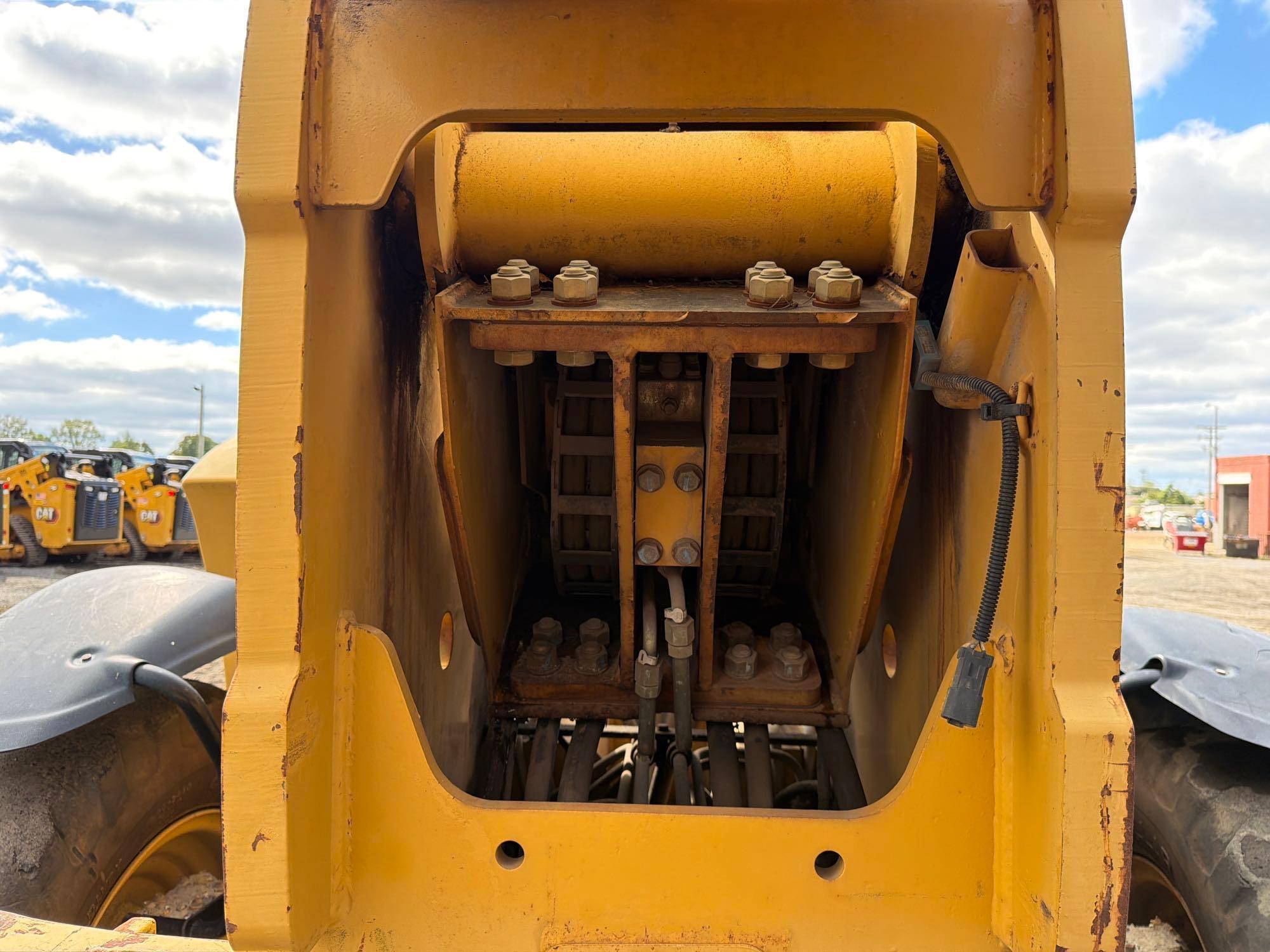 2004 Caterpillar TH360B