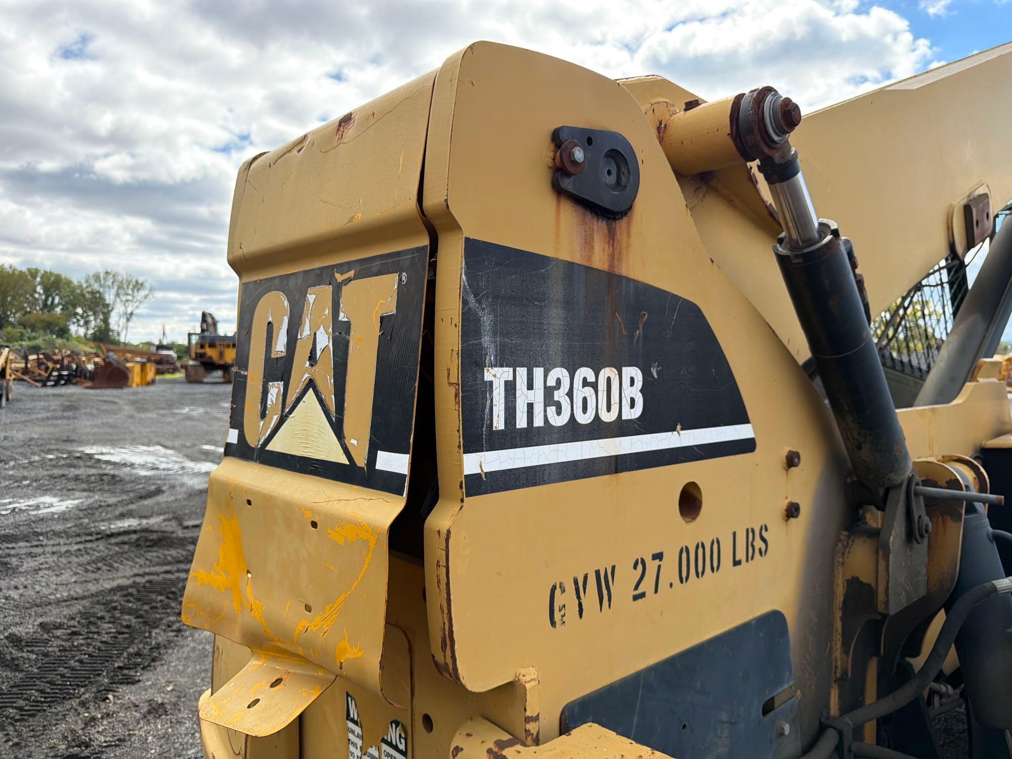 2004 Caterpillar TH360B