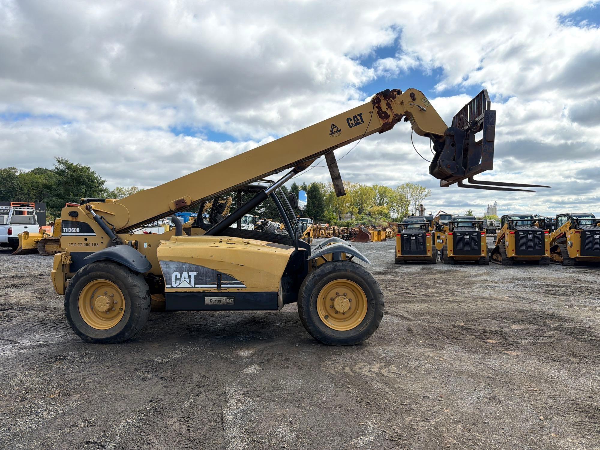2004 Caterpillar TH360B