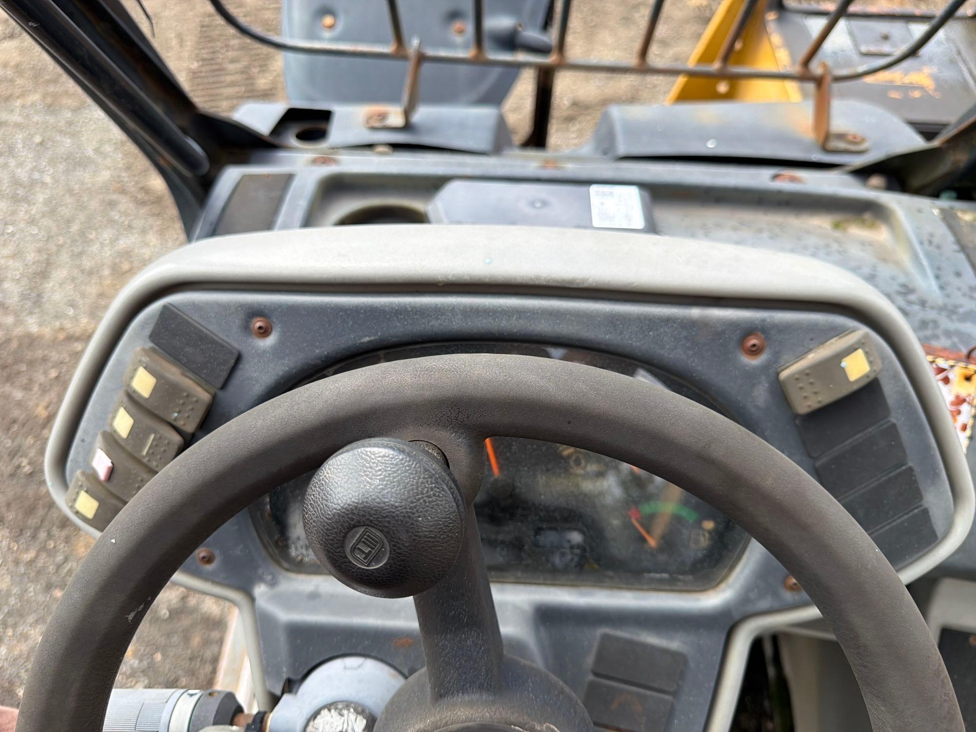 2004 Caterpillar TH360B