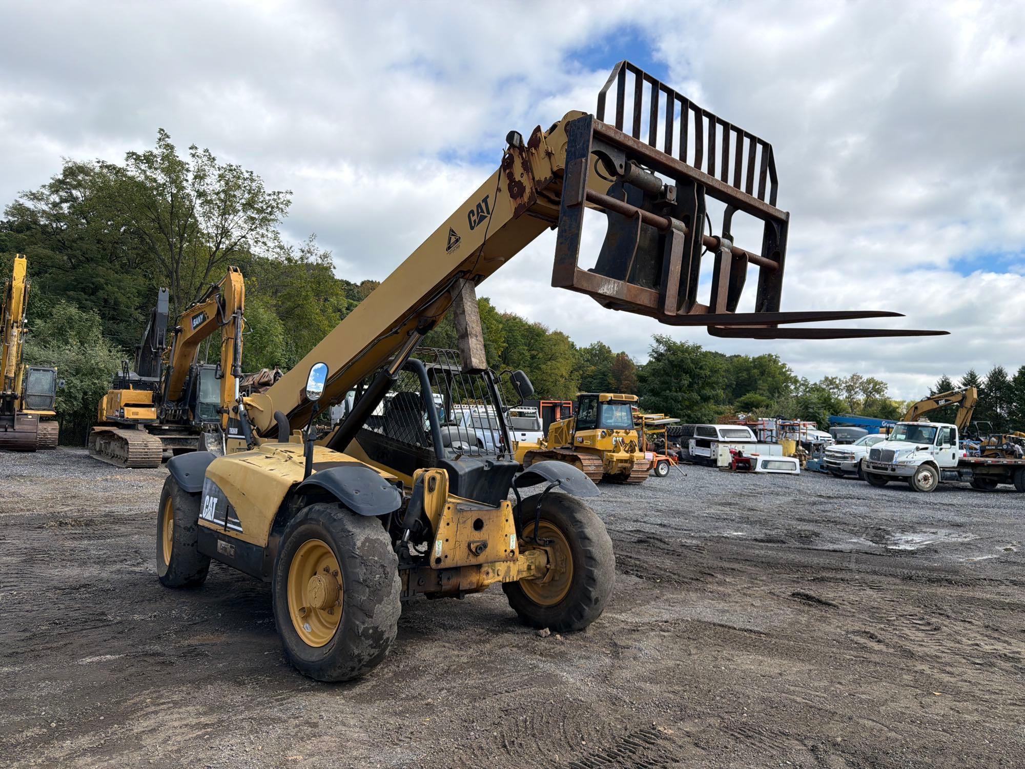 2004 Caterpillar TH360B