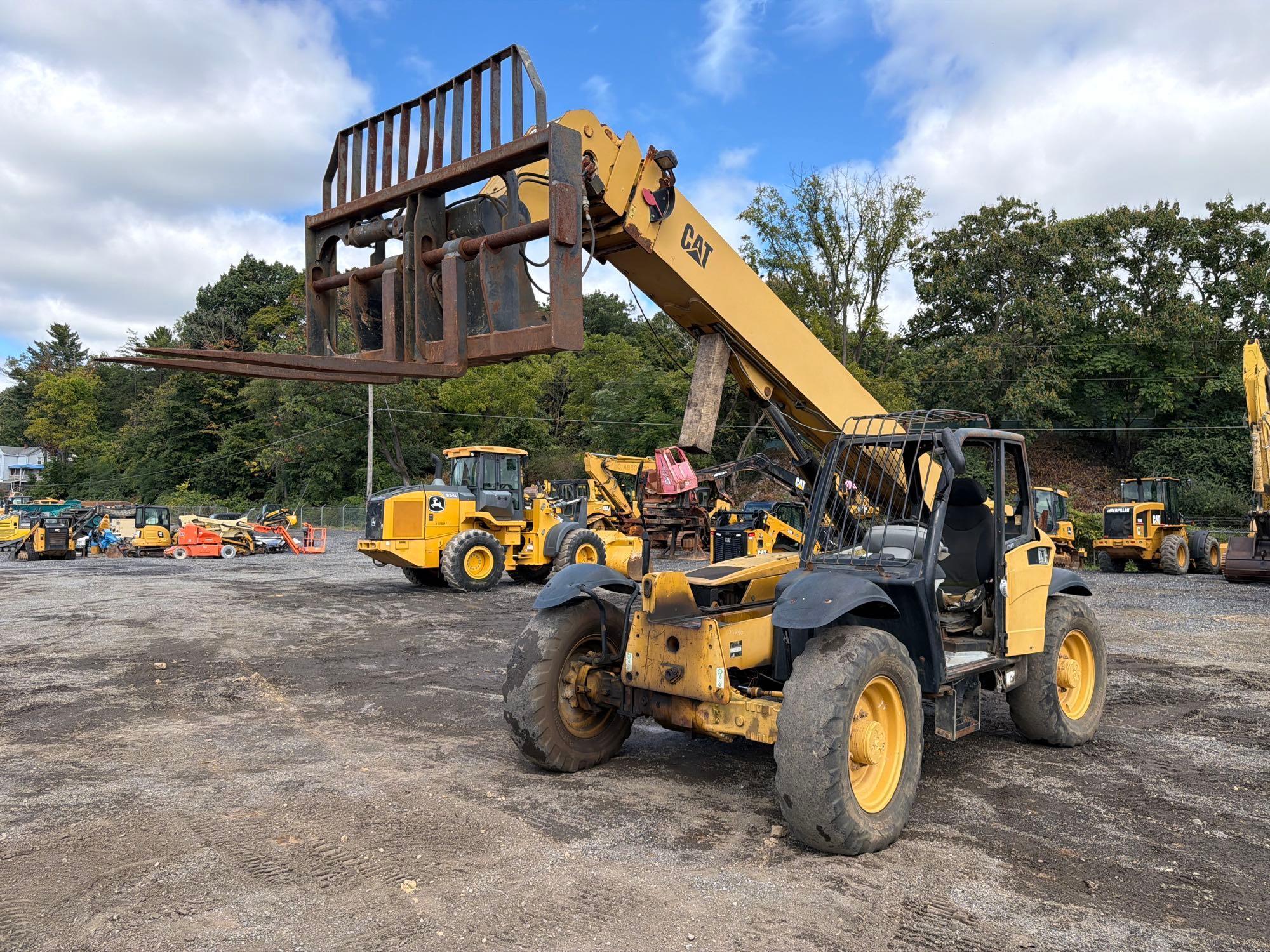 2004 Caterpillar TH360B