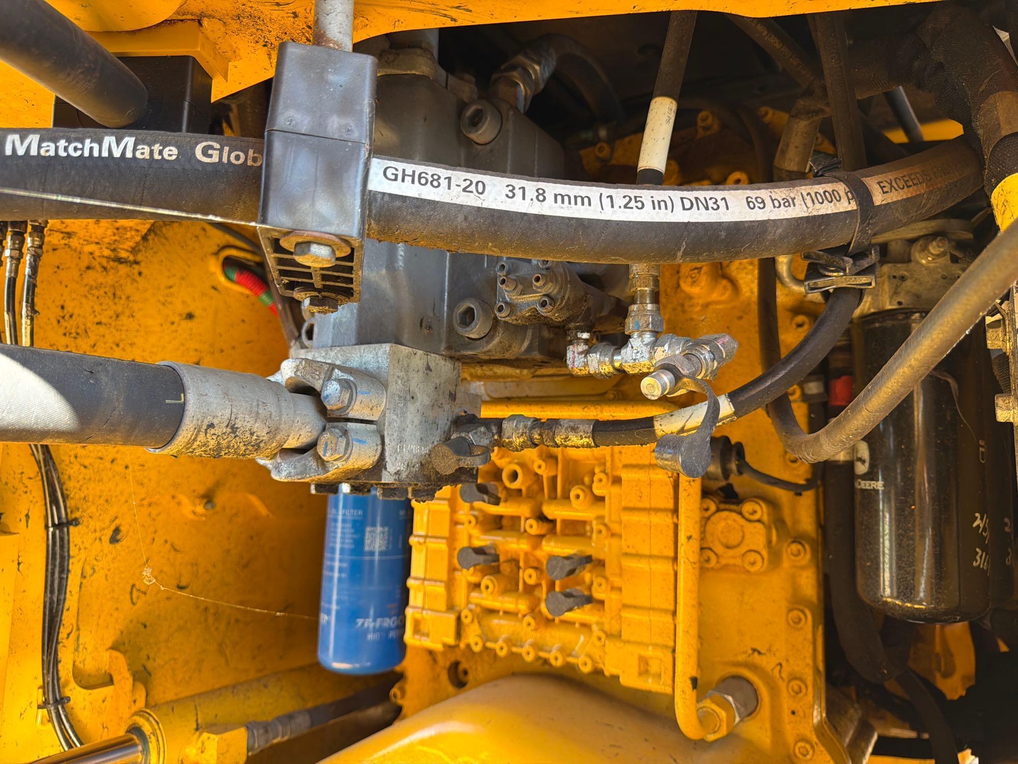 John Deere 624