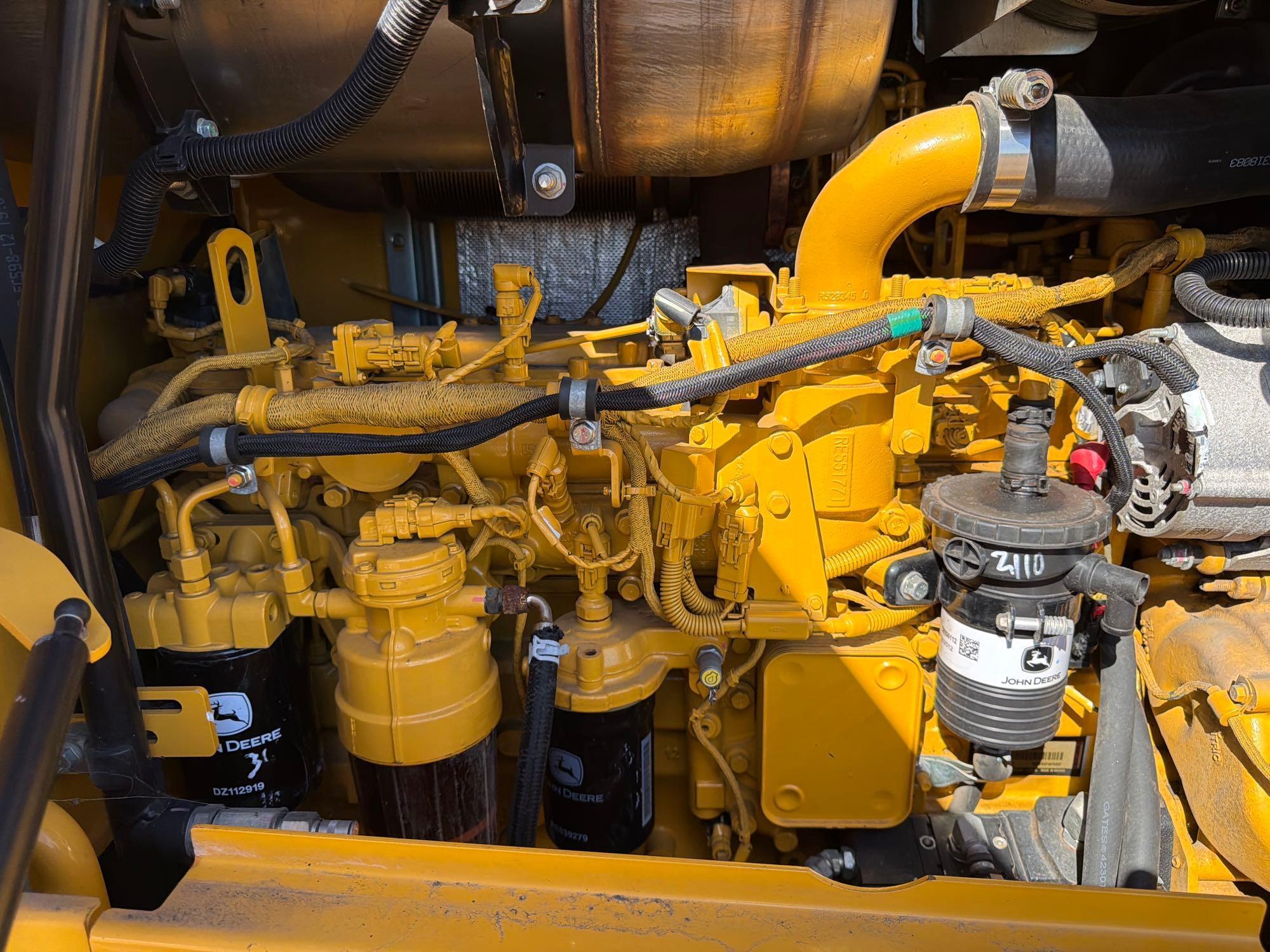 John Deere 624