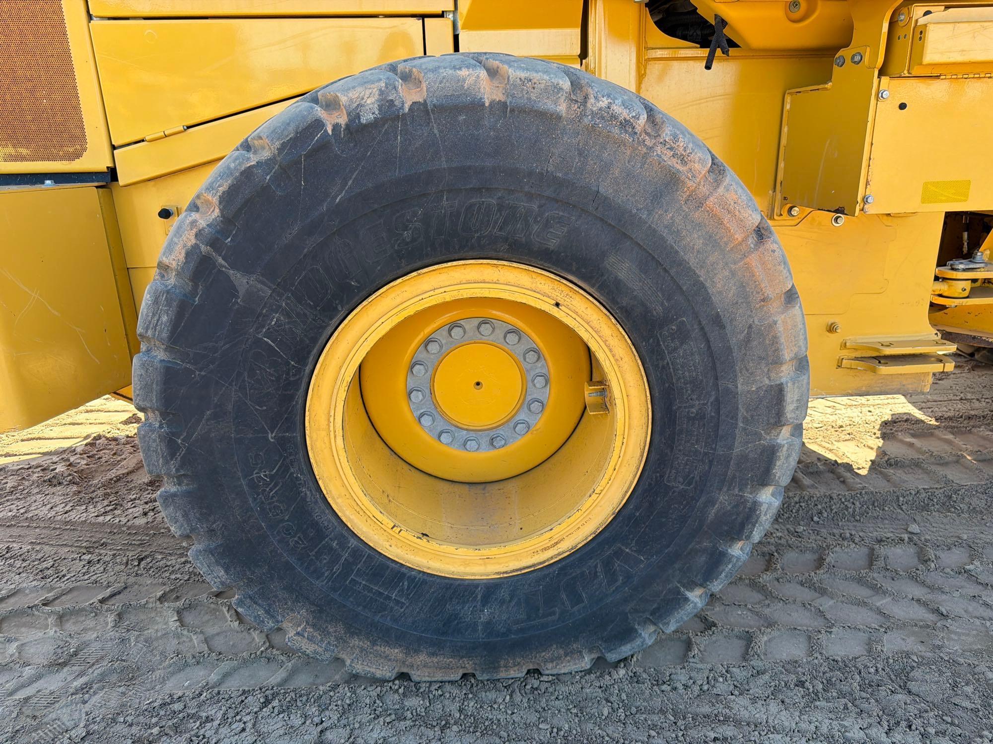 John Deere 624