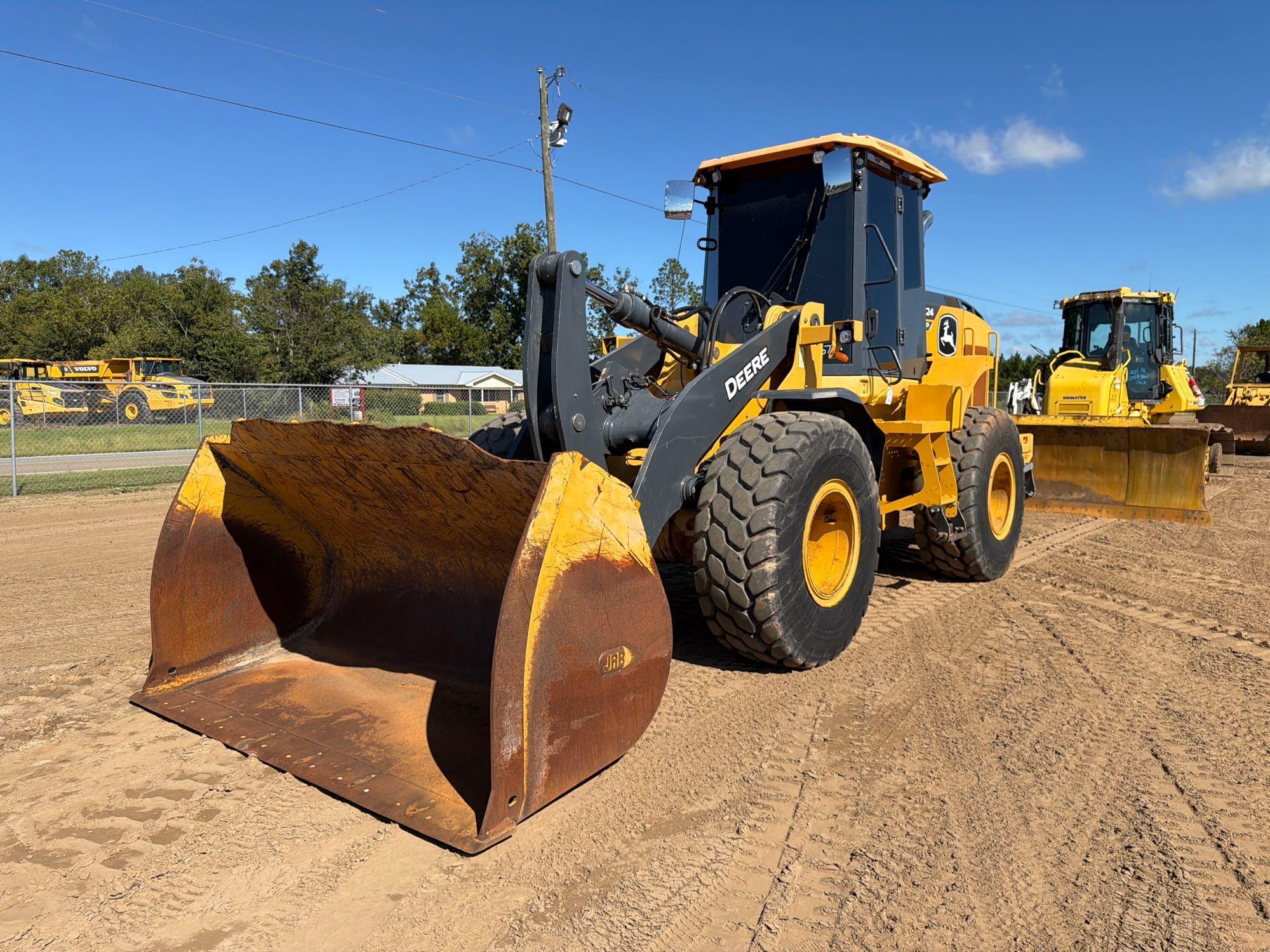 John Deere 624