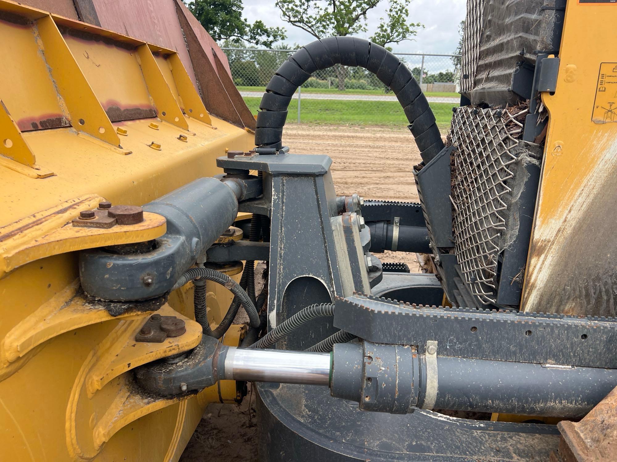 John Deere 750L