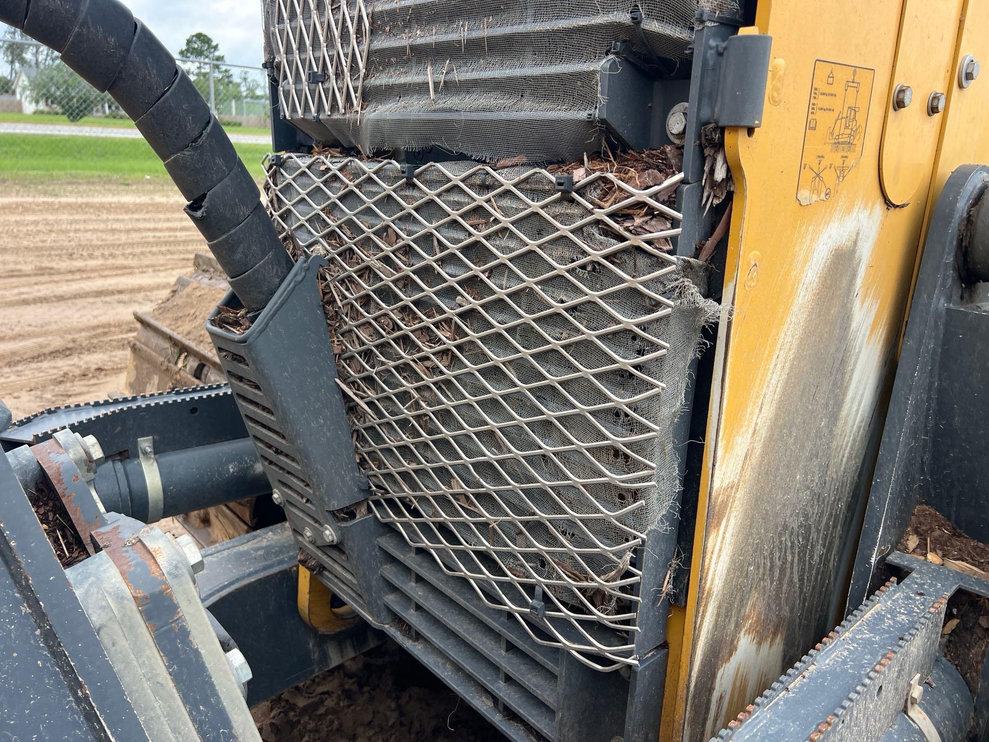 John Deere 750L
