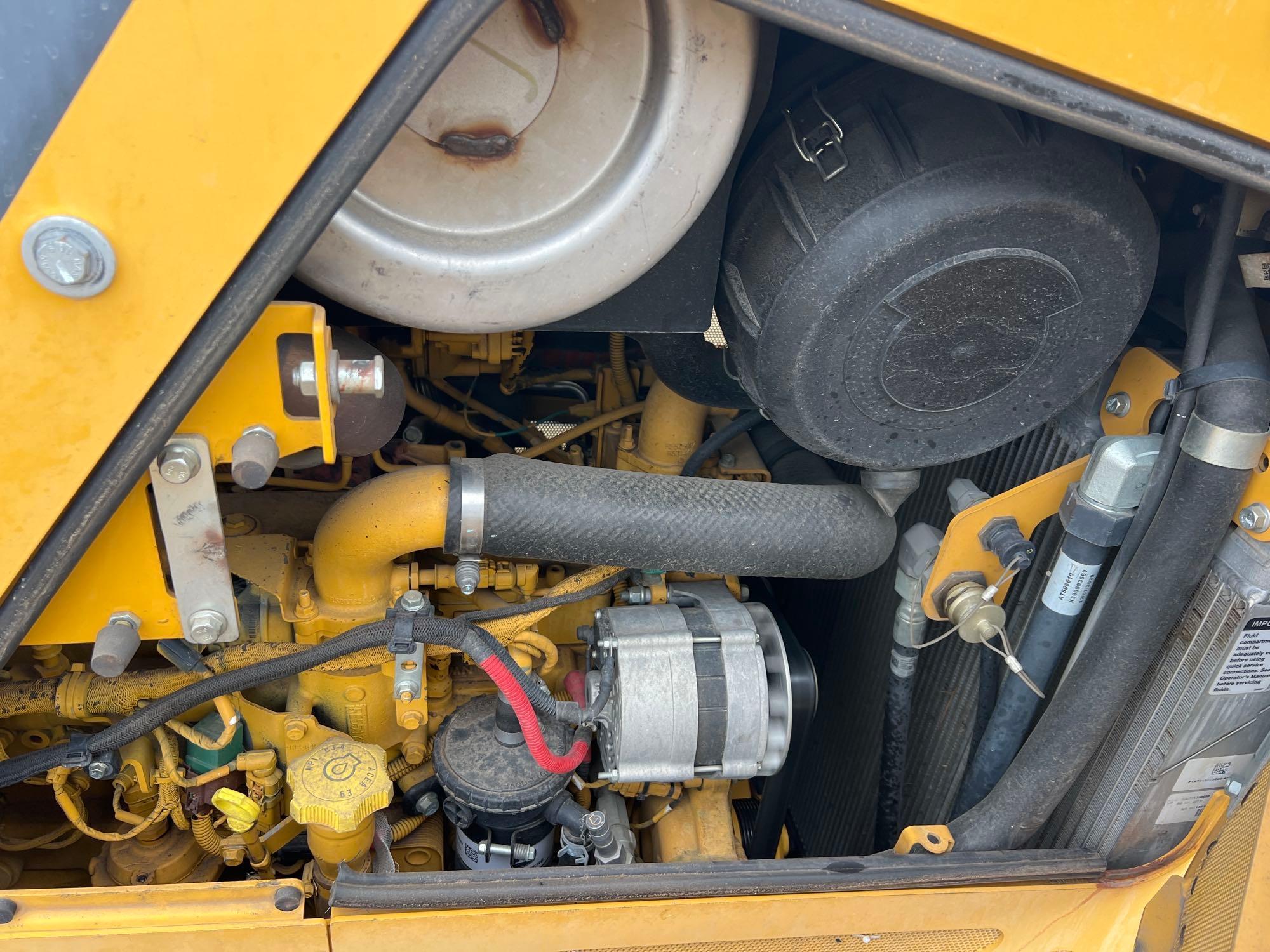John Deere 750L