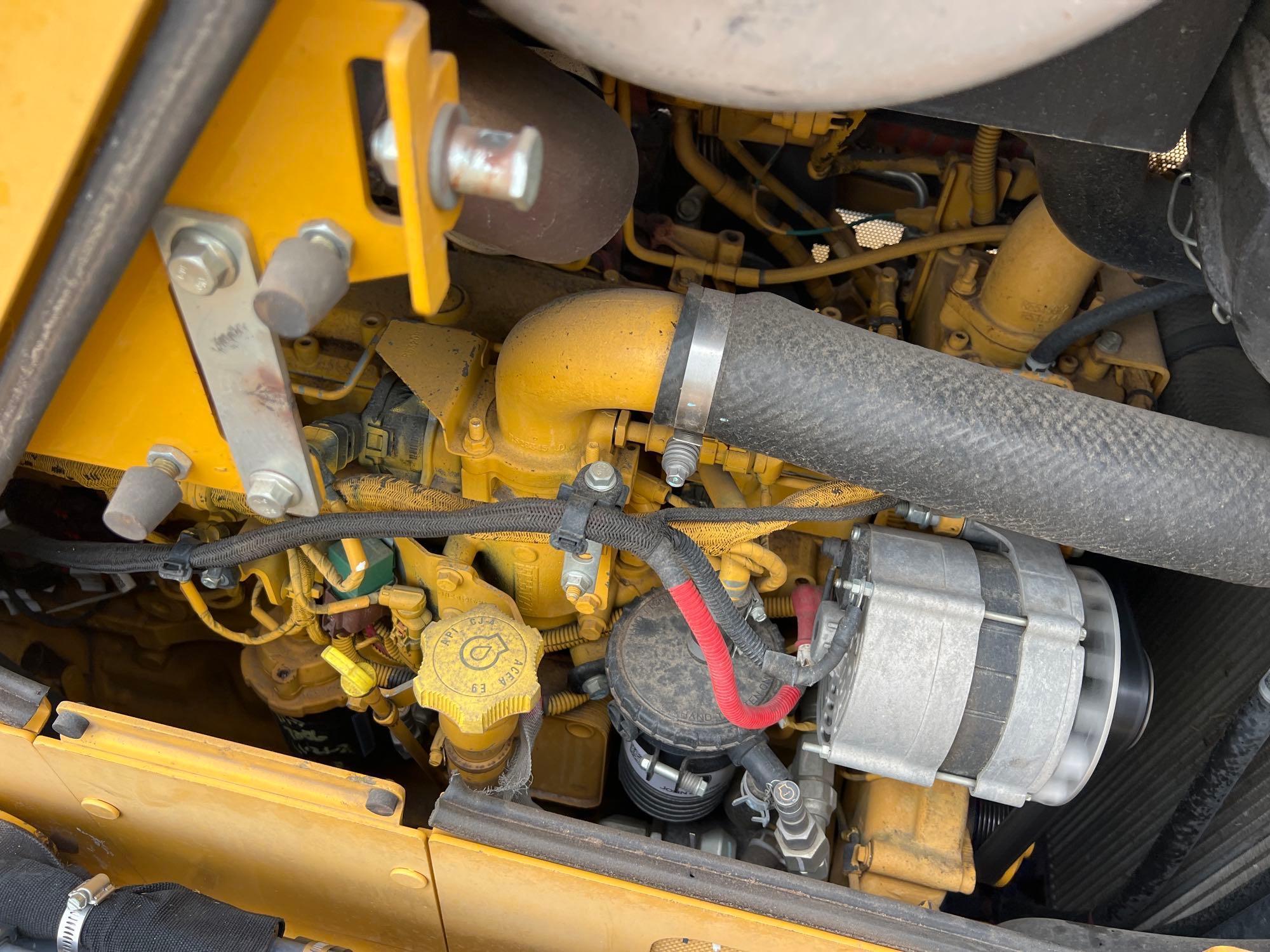 John Deere 750L