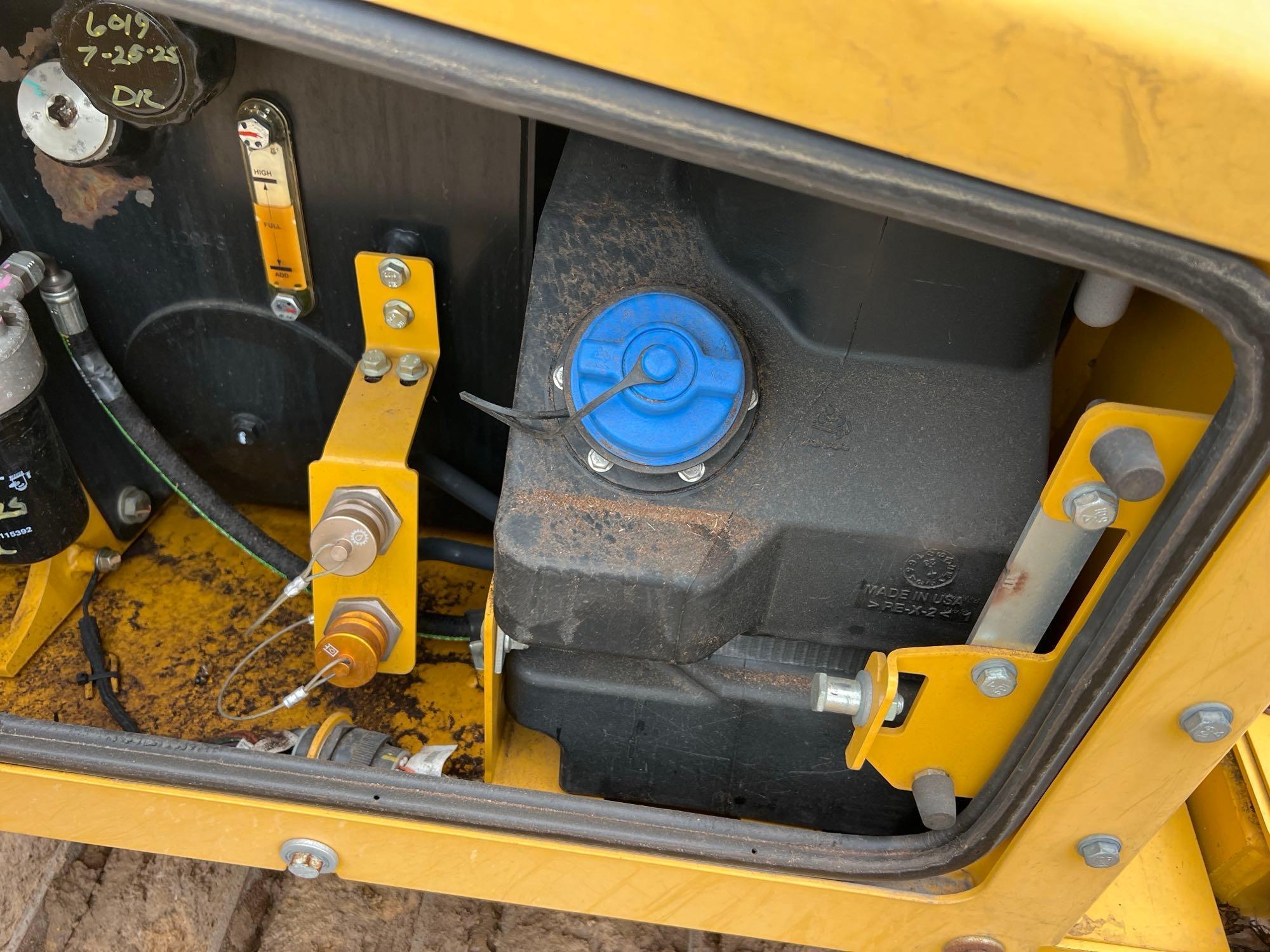 John Deere 750L