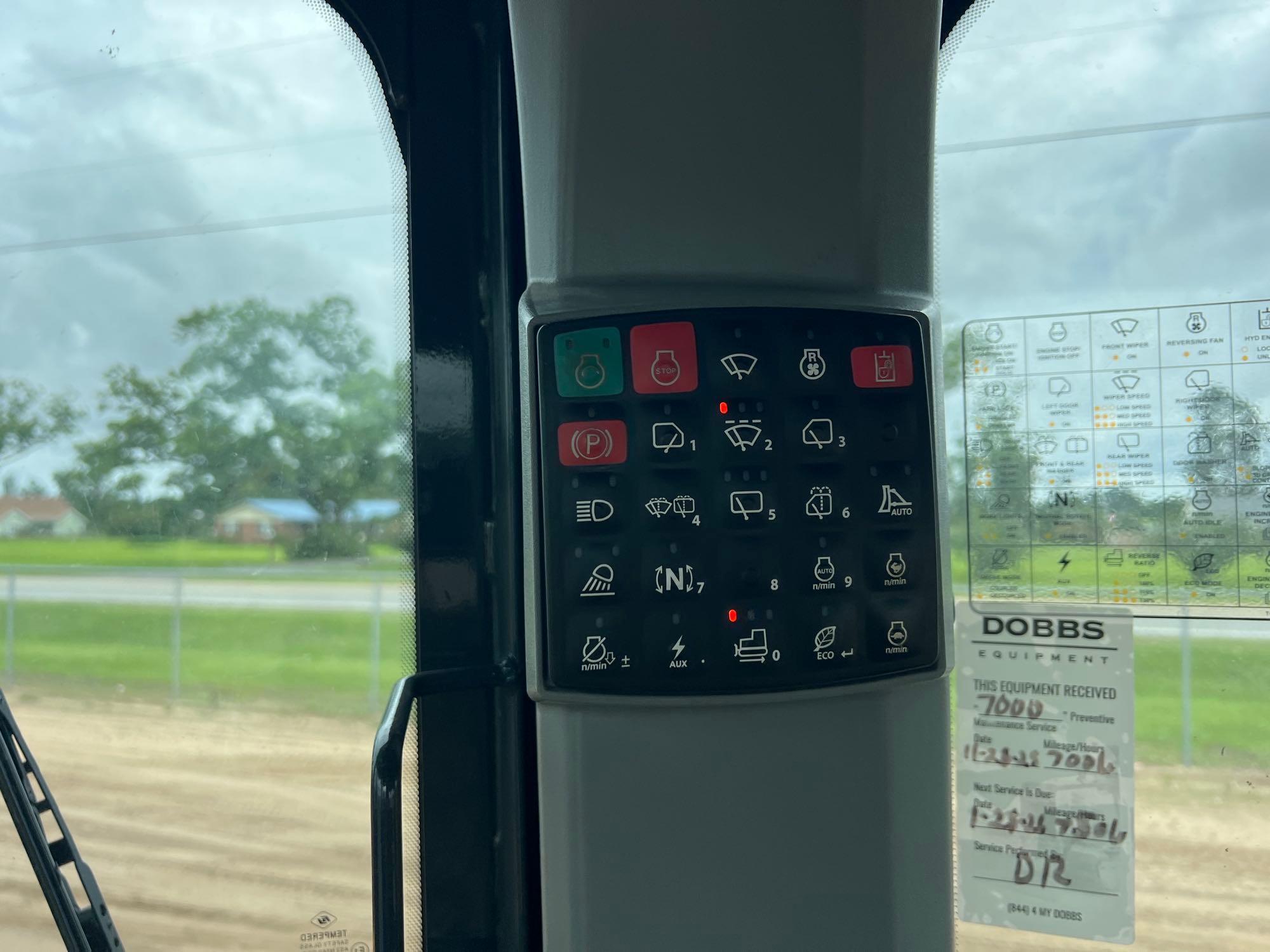 John Deere 750L
