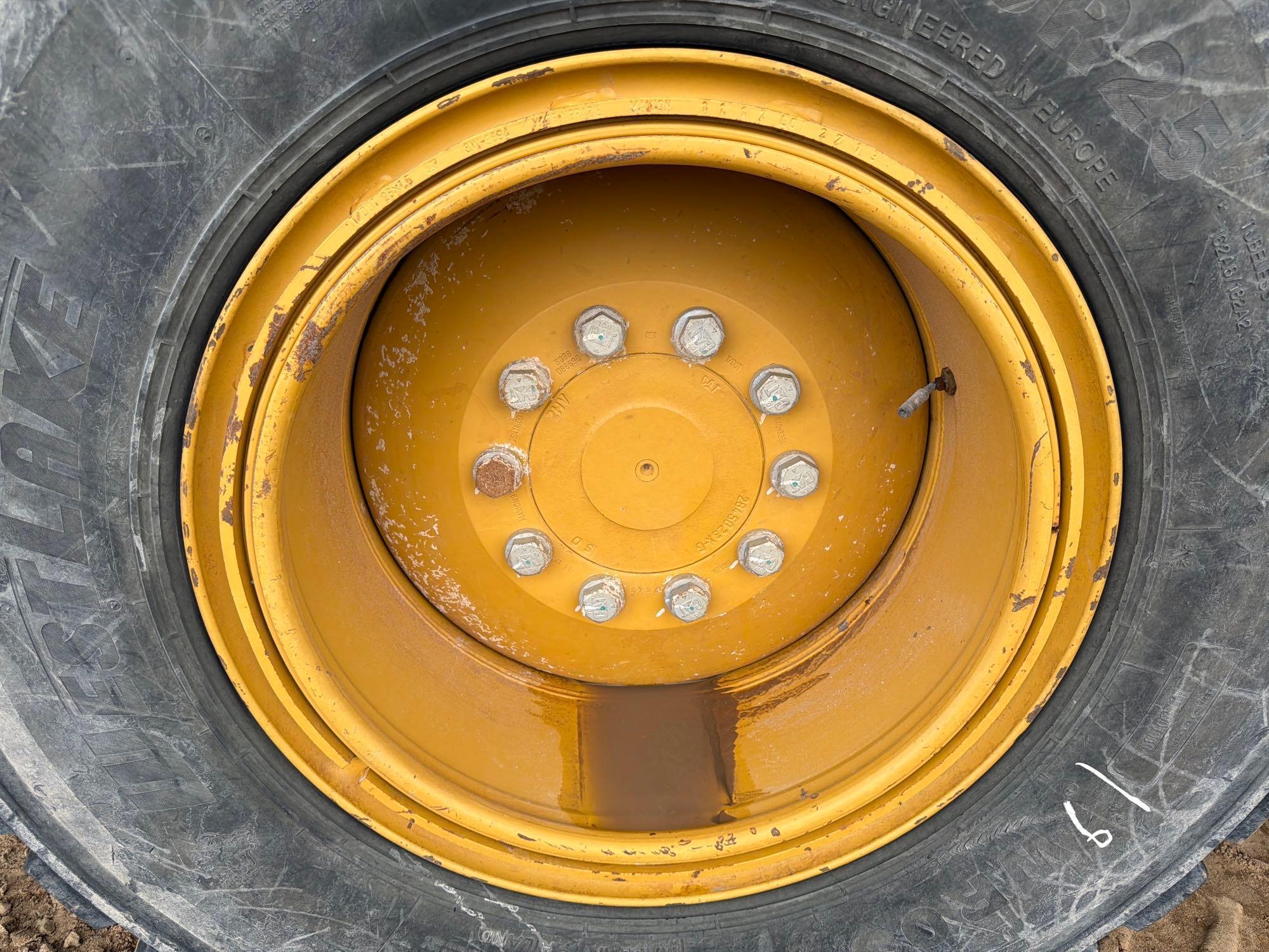 Caterpillar 12M3