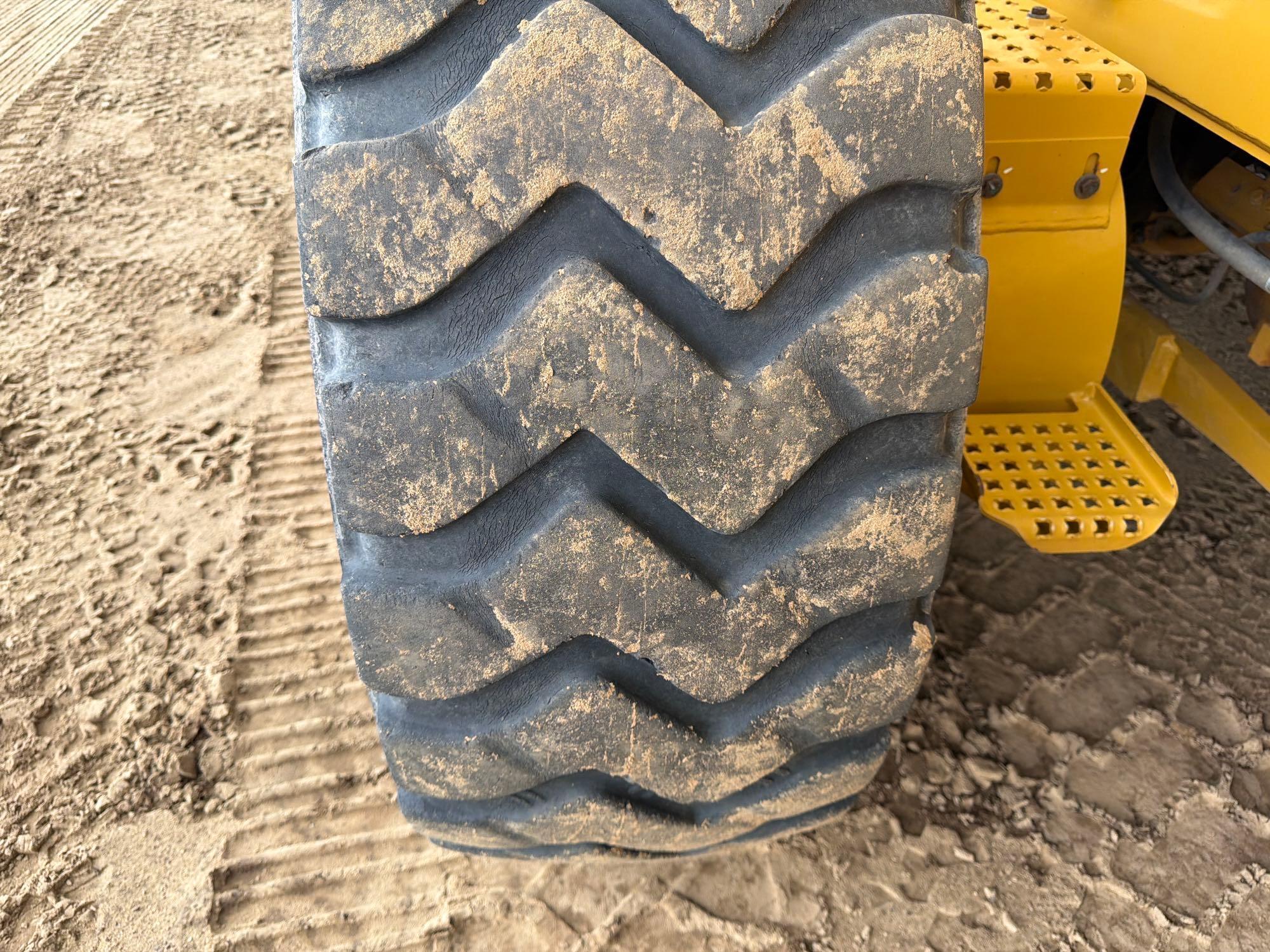 Caterpillar 12M3