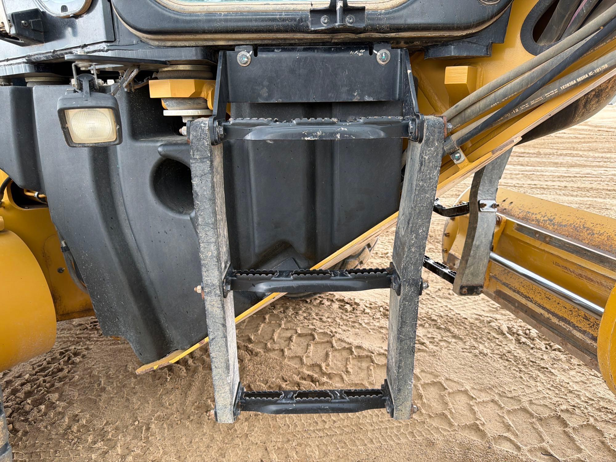 Caterpillar 12M3