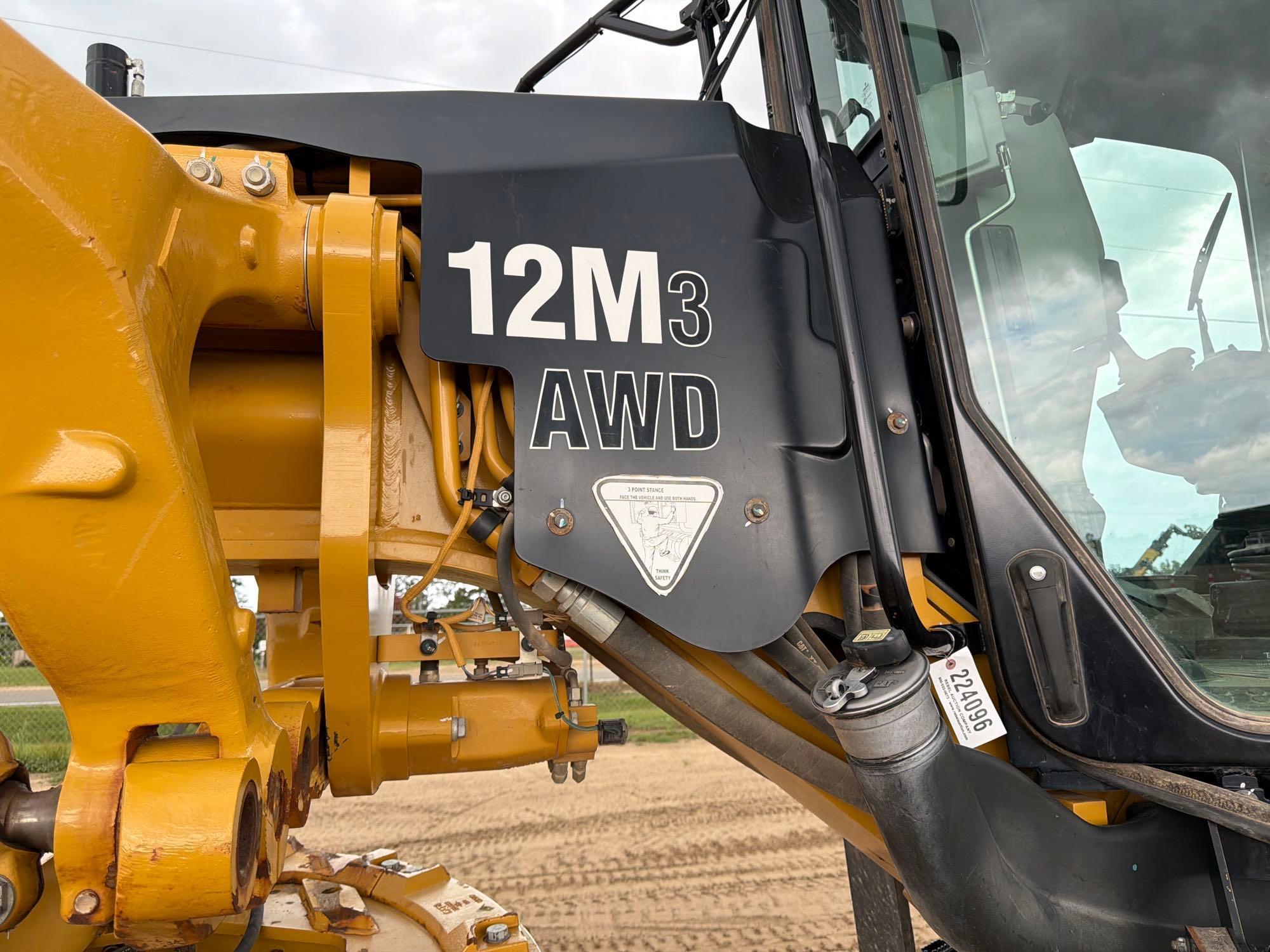 Caterpillar 12M3