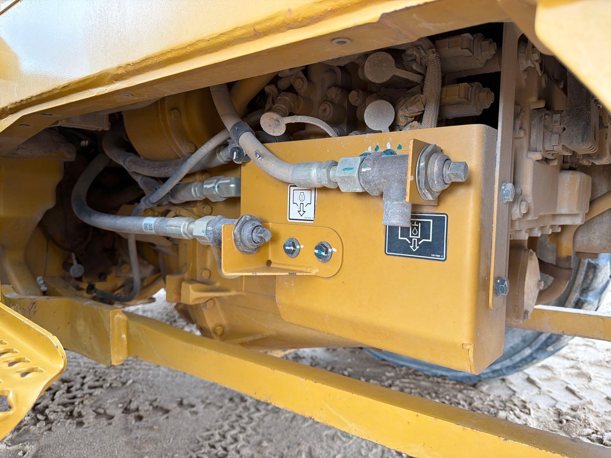 Caterpillar 12M3