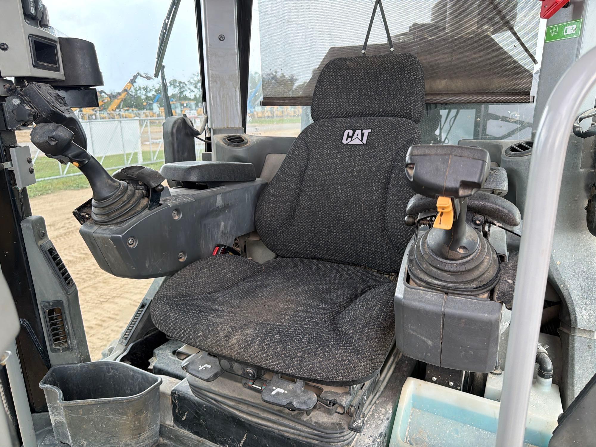 Caterpillar 12M3