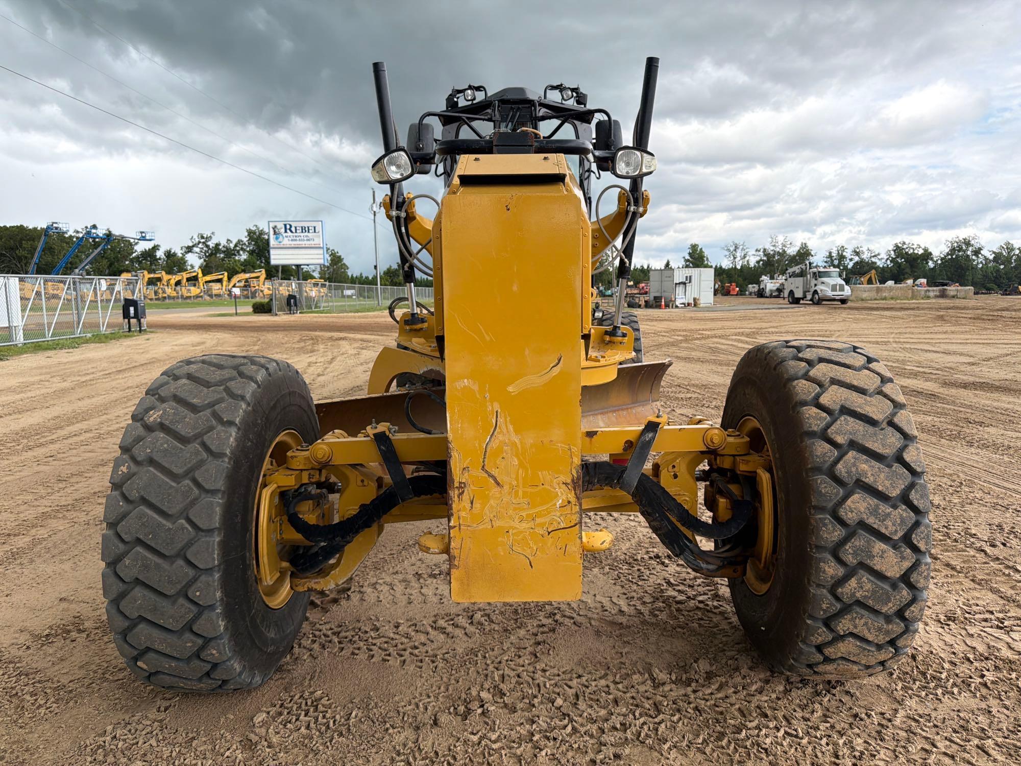 Caterpillar 12M3