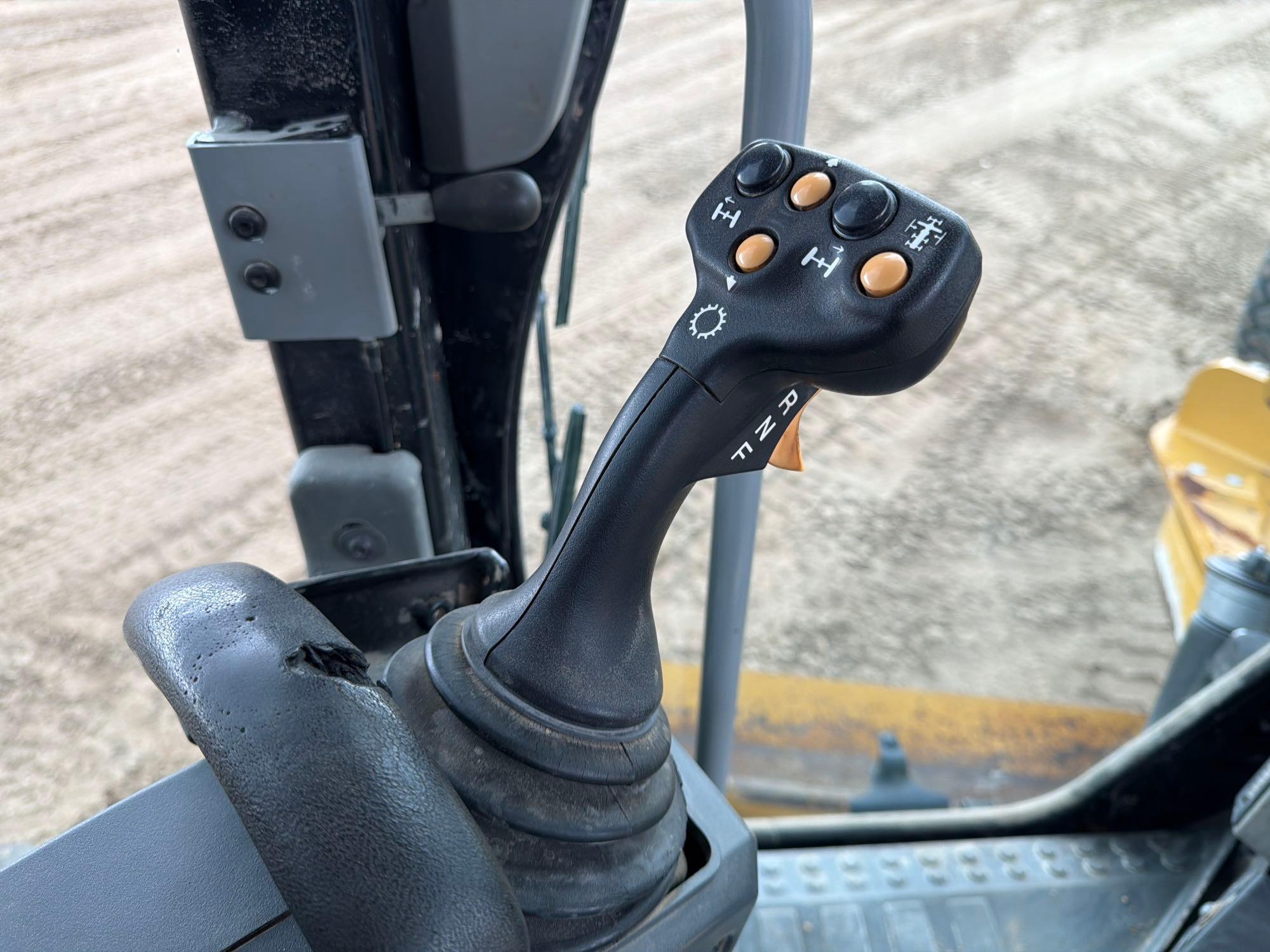 Caterpillar 12M3