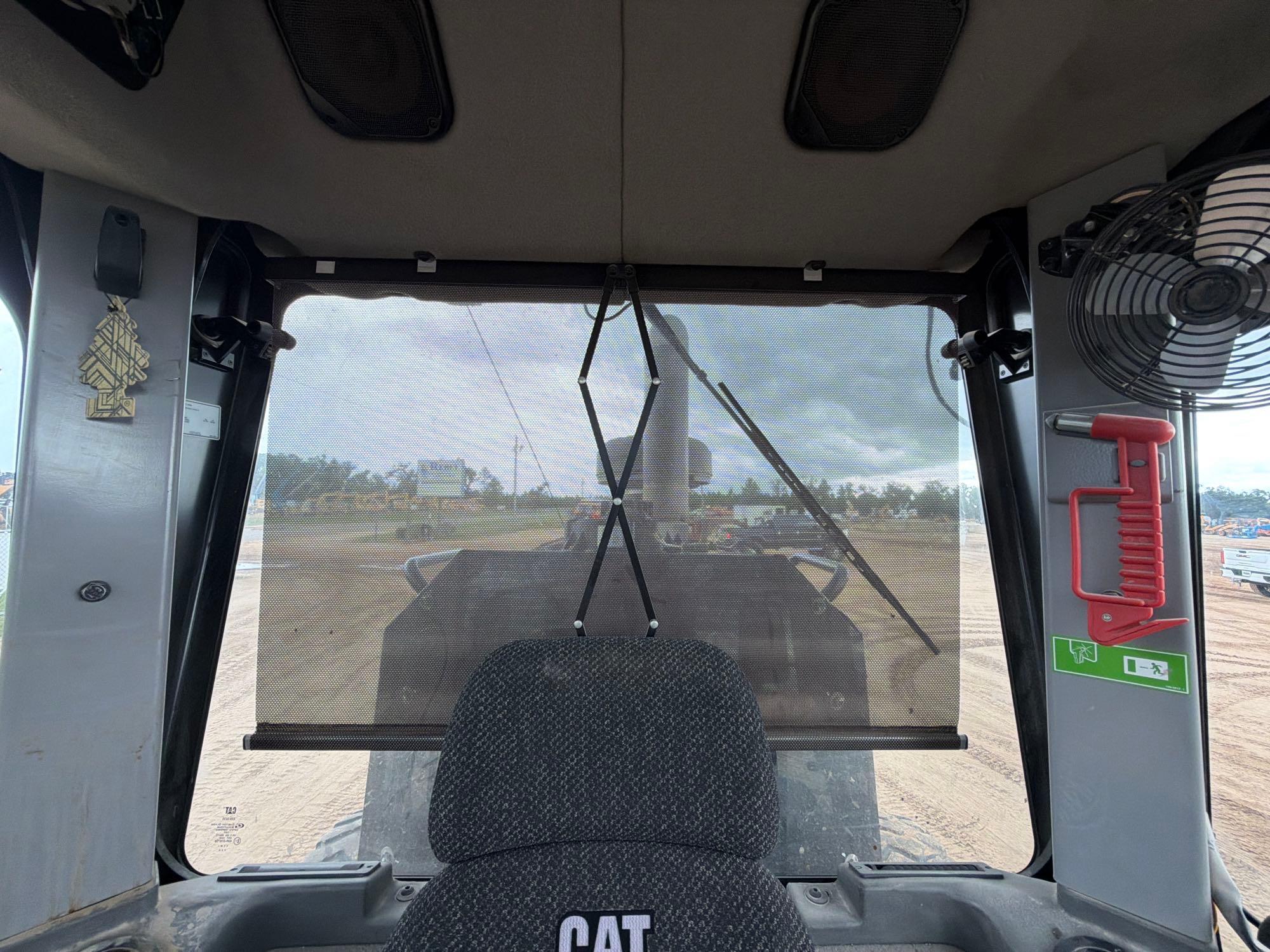 Caterpillar 12M3