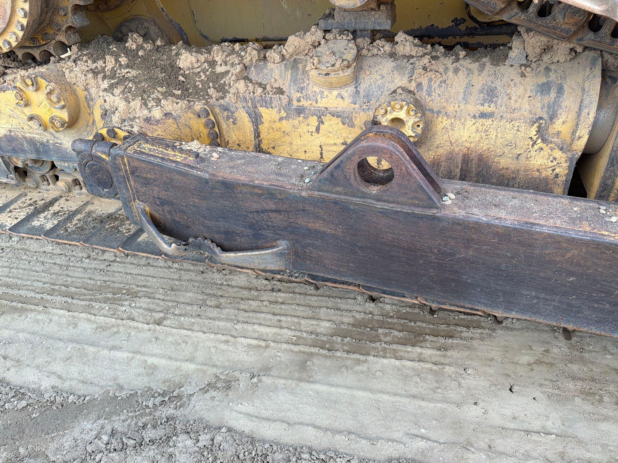 Caterpillar D6T