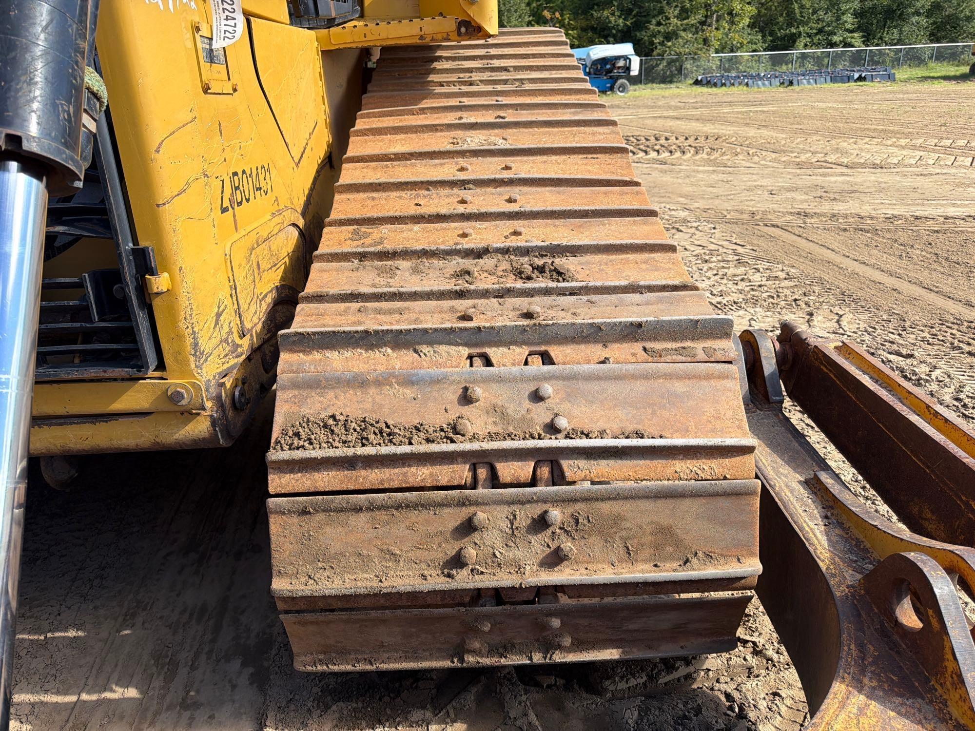 Caterpillar D6T
