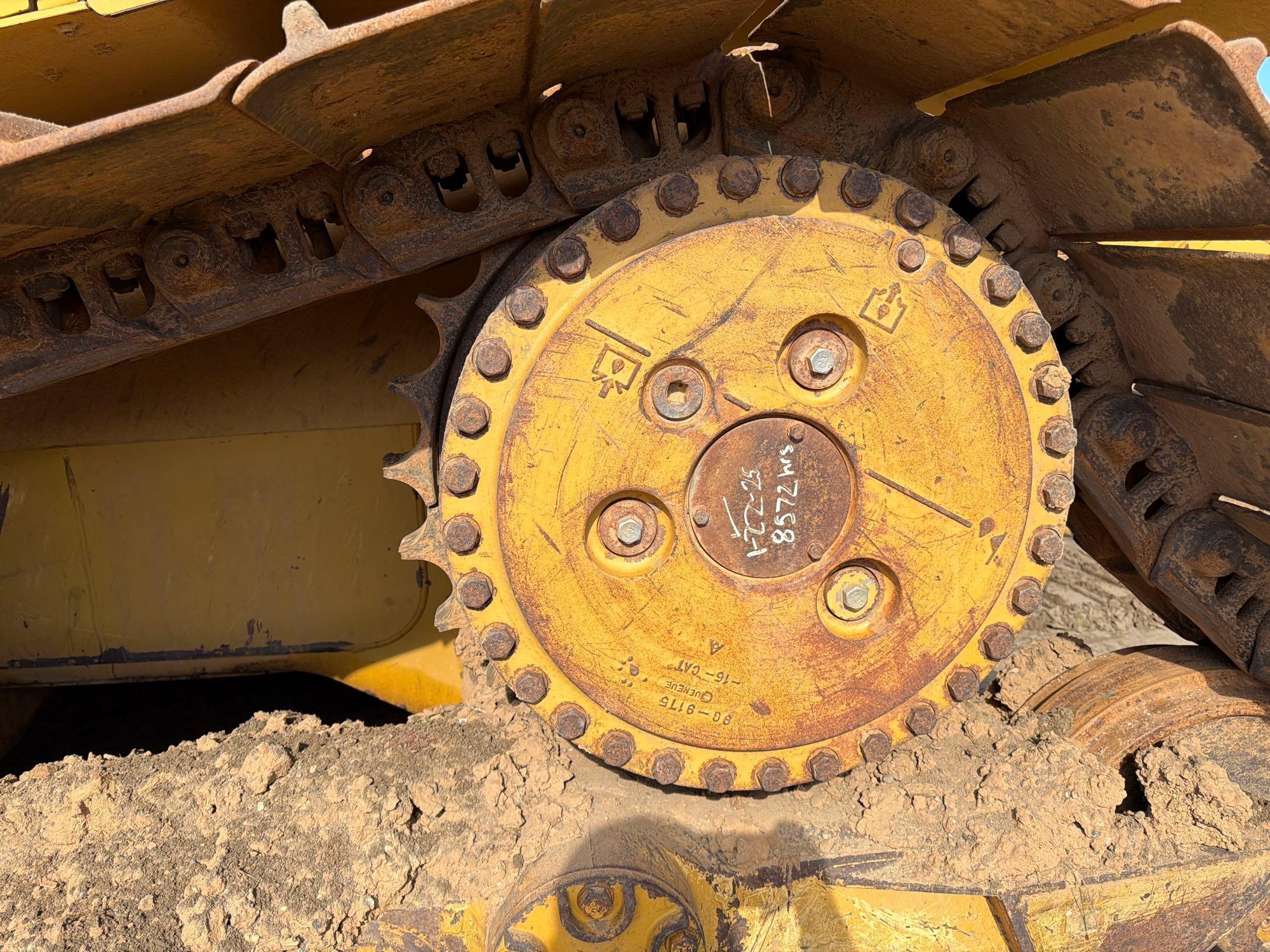 Caterpillar D6T