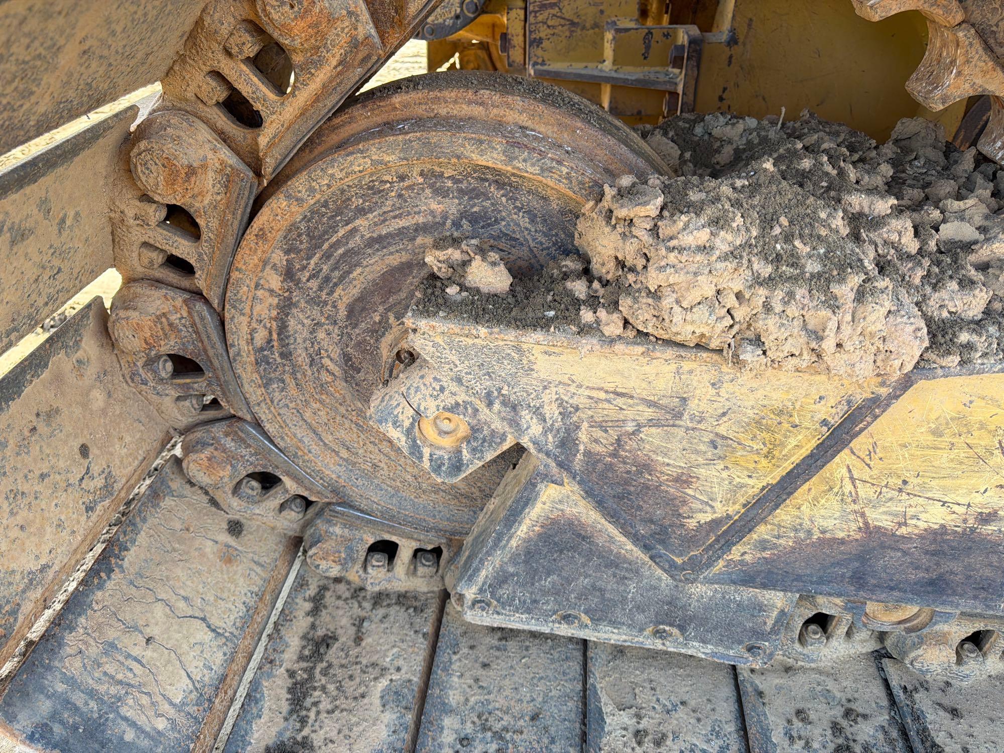 Caterpillar D6T