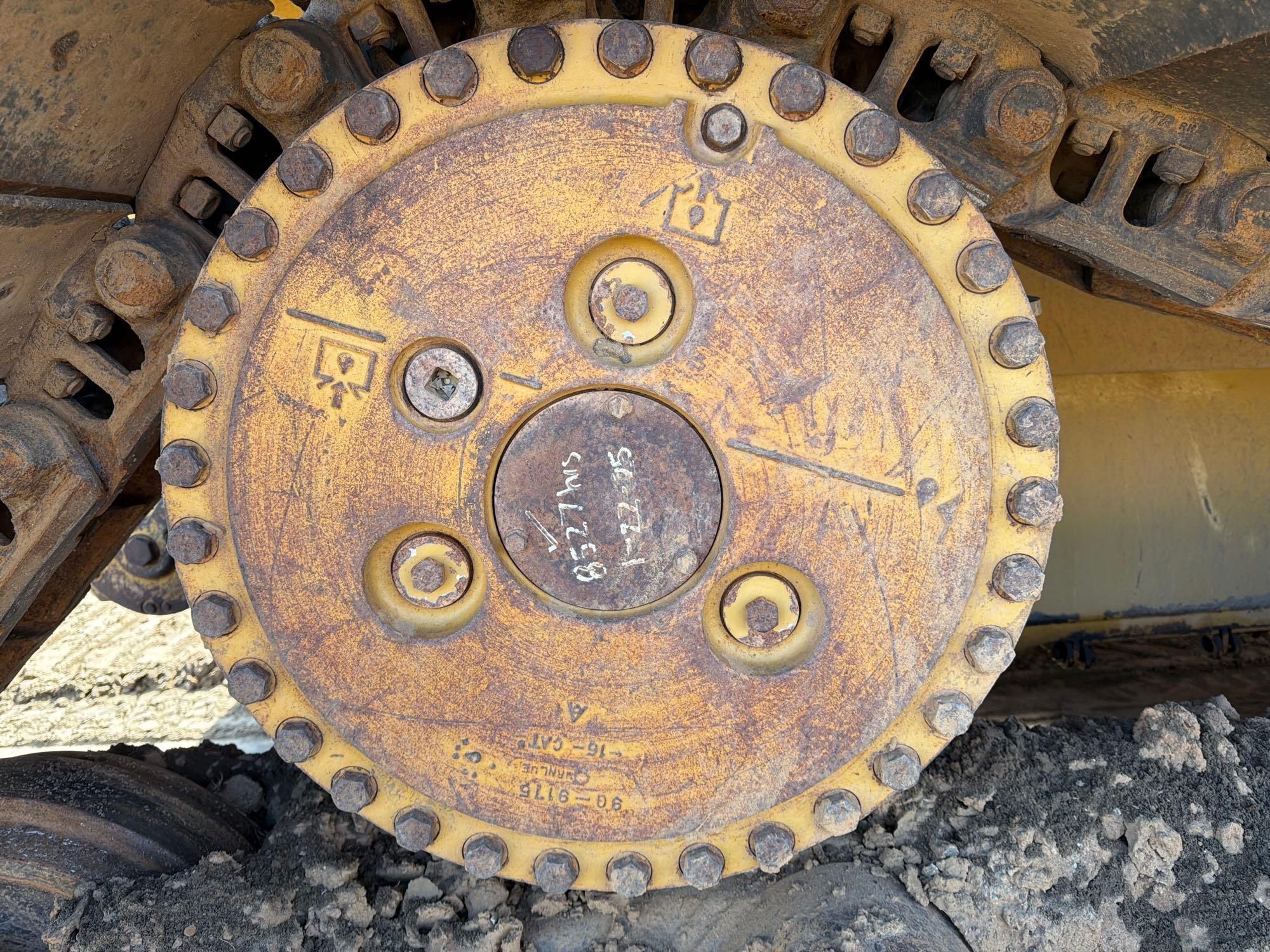Caterpillar D6T