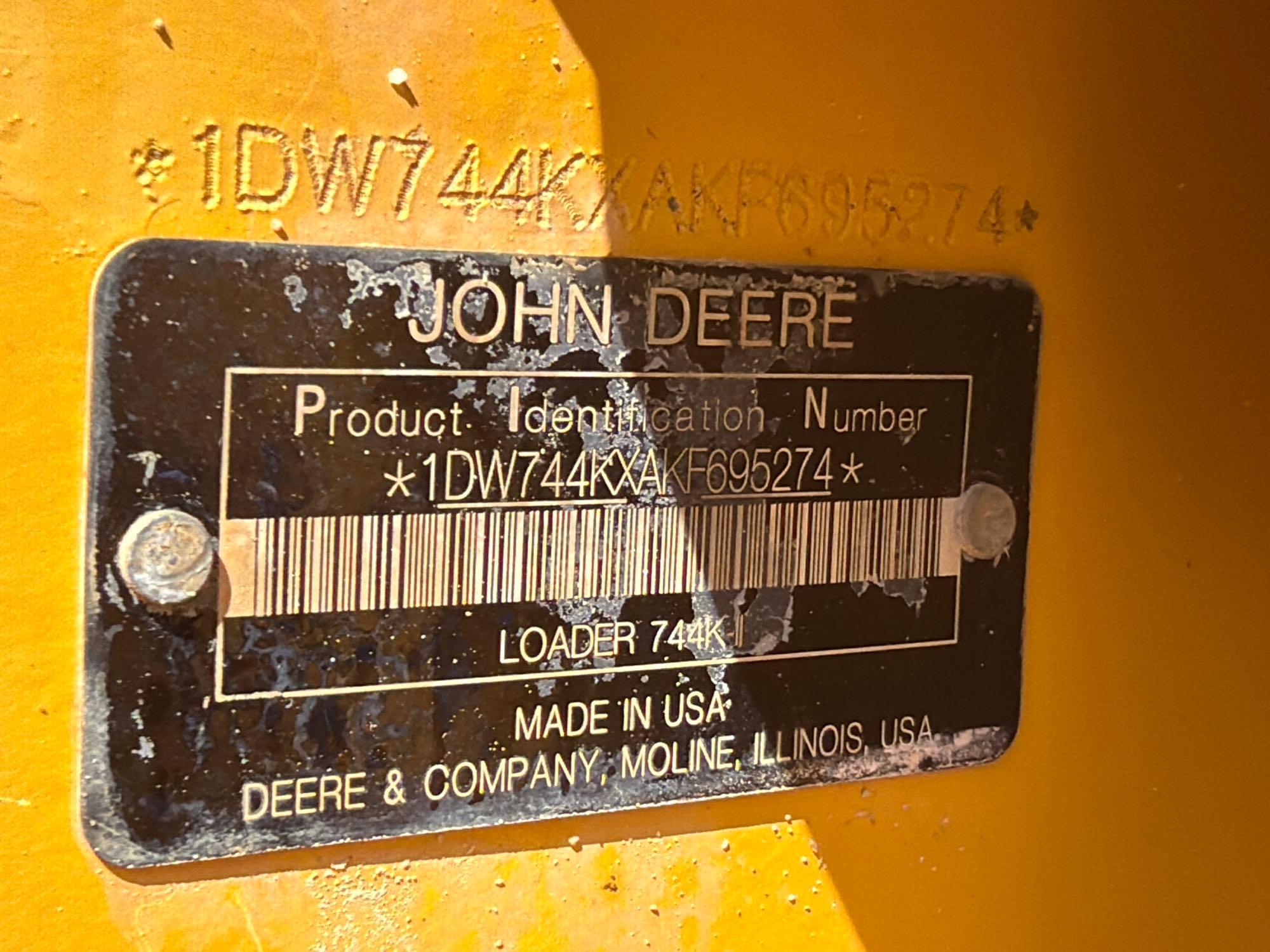 John Deere 744K